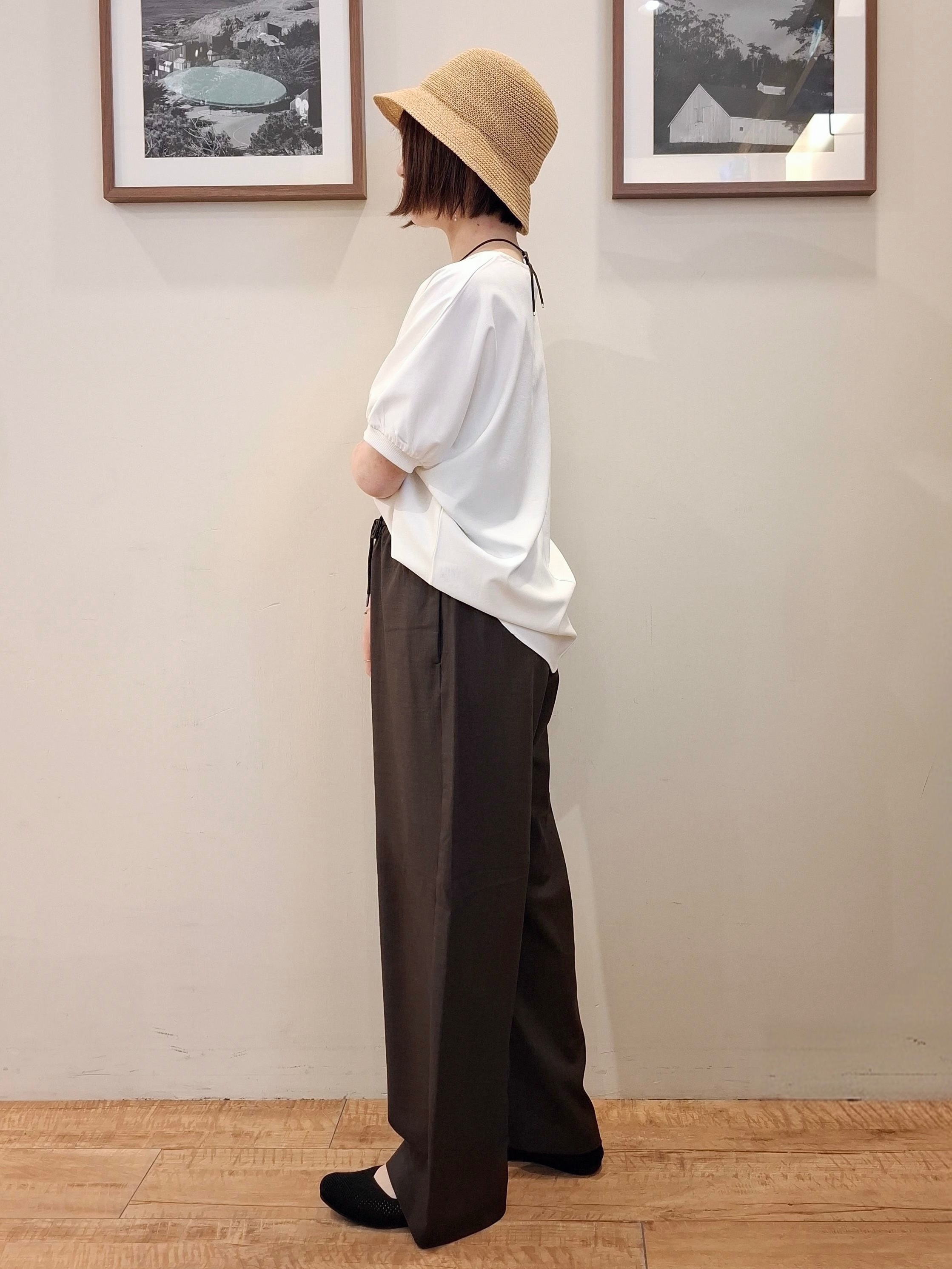まあるさんの「SHOO･LA･RUE｜【ひんやり/洗濯後しわになりにくい】インせず着られる さらっとタッチのドルマンブラウス」を使ったコーディネート