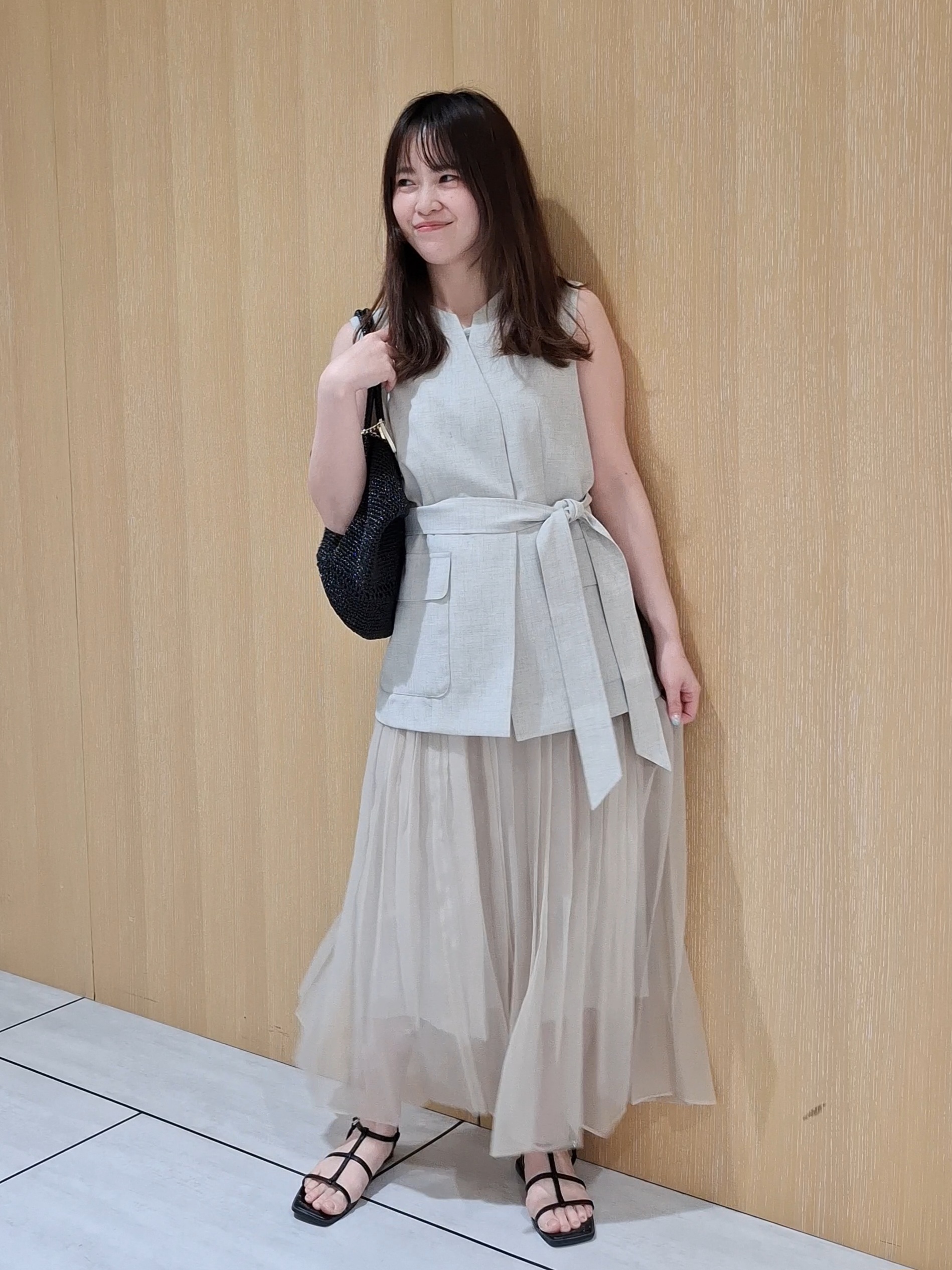 YuKaRiさんの「UNTITLED｜【セットアップ可/UV/接触冷感】スラブキーネックジレ」を使ったコーディネート