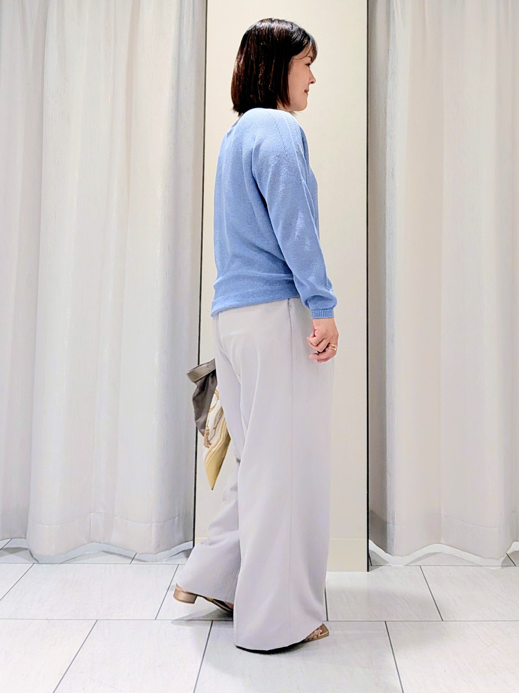 Onumaさんの「UNTITLED｜【楽な穿き心地/UV/接触冷感】クリーンワイドパンツ」を使ったコーディネート