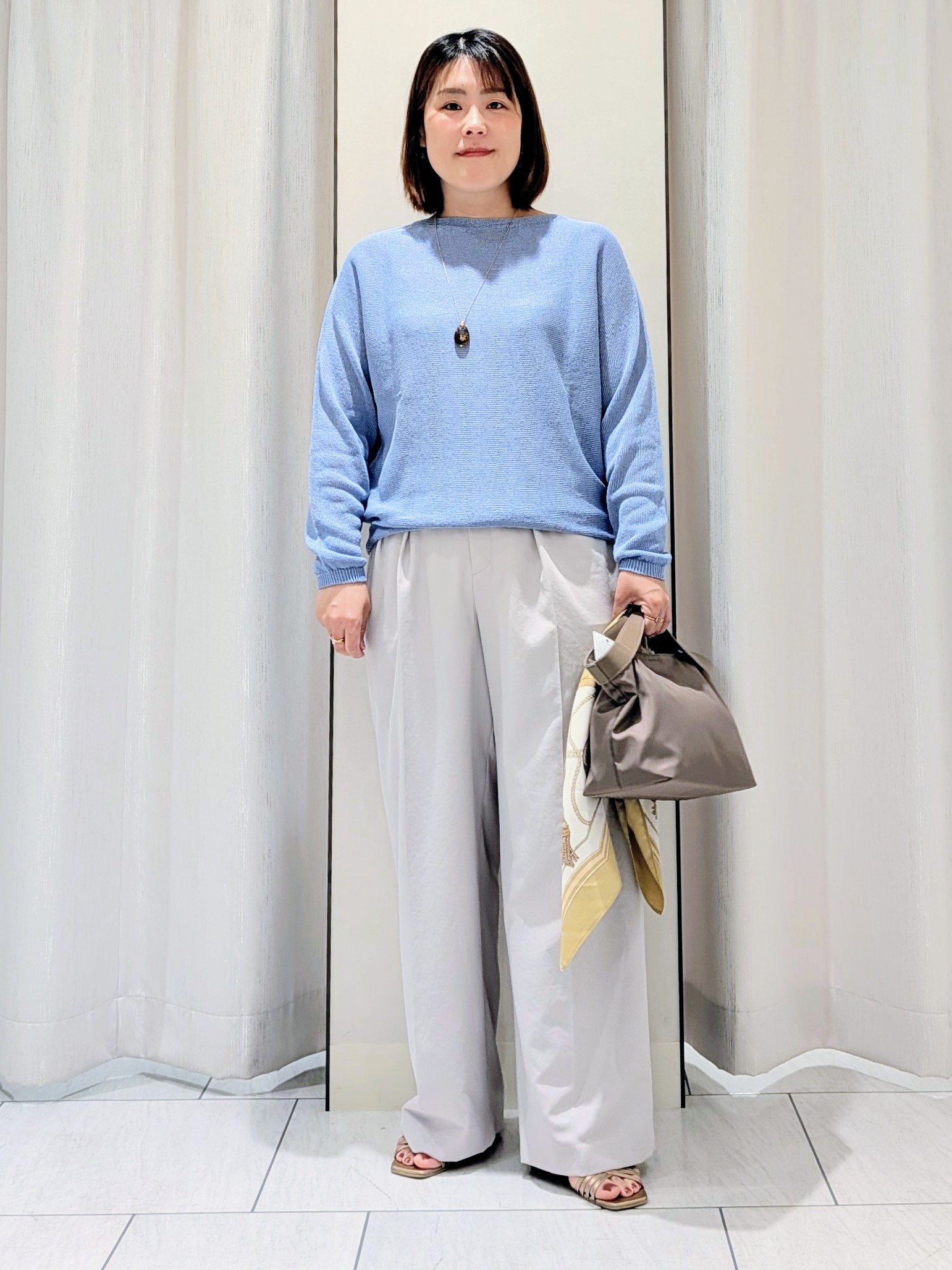 Onumaさんの「UNTITLED｜【楽な穿き心地/UV/接触冷感】クリーンワイドパンツ」を使ったコーディネート