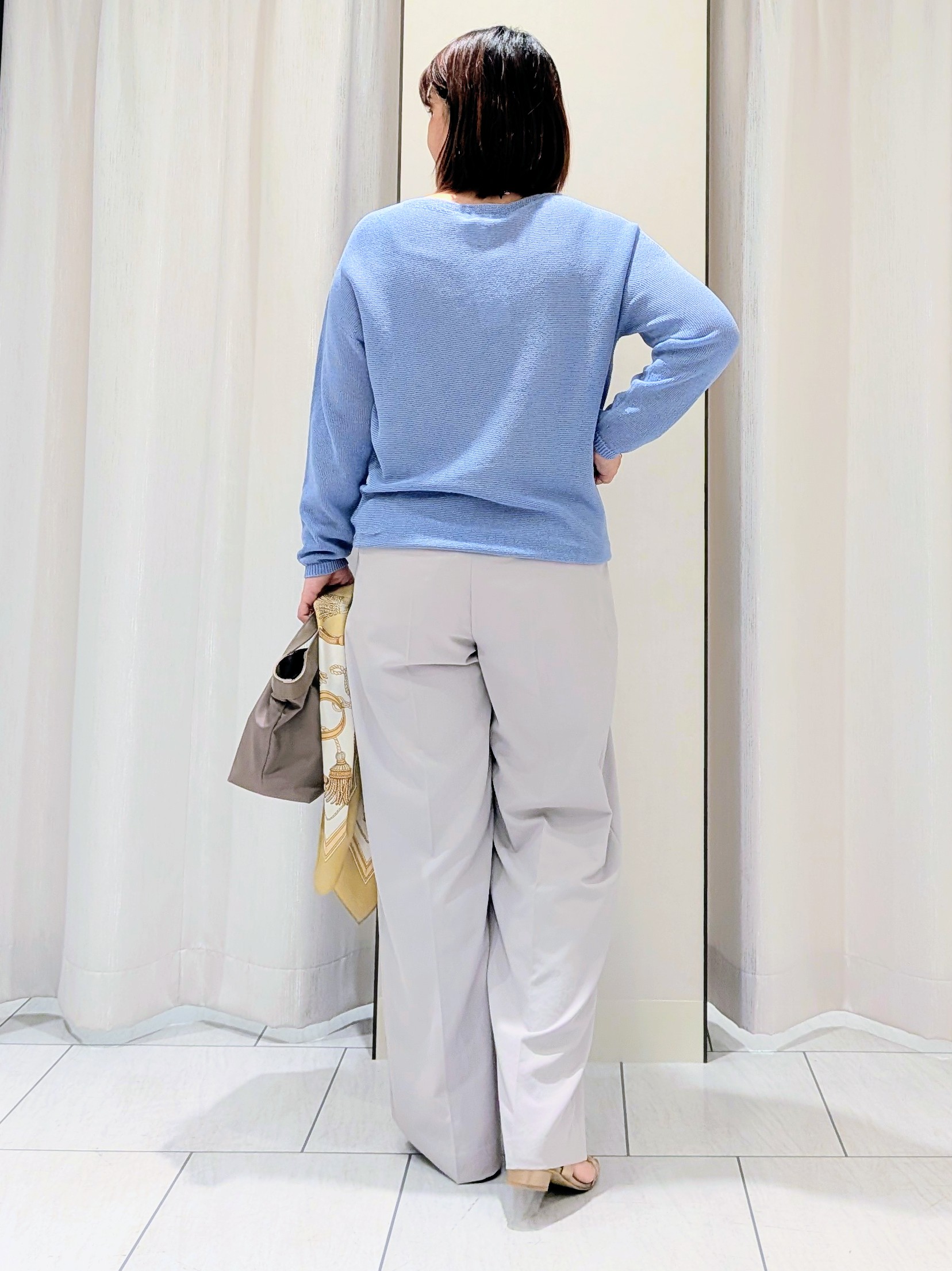 Onumaさんの「UNTITLED｜【楽な穿き心地/UV/接触冷感】クリーンワイドパンツ」を使ったコーディネート