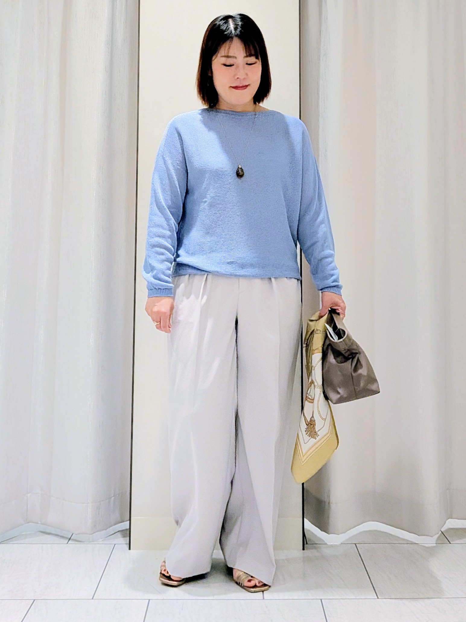Onumaさんの「UNTITLED｜【楽な穿き心地/UV/接触冷感】クリーンワイドパンツ」を使ったコーディネート