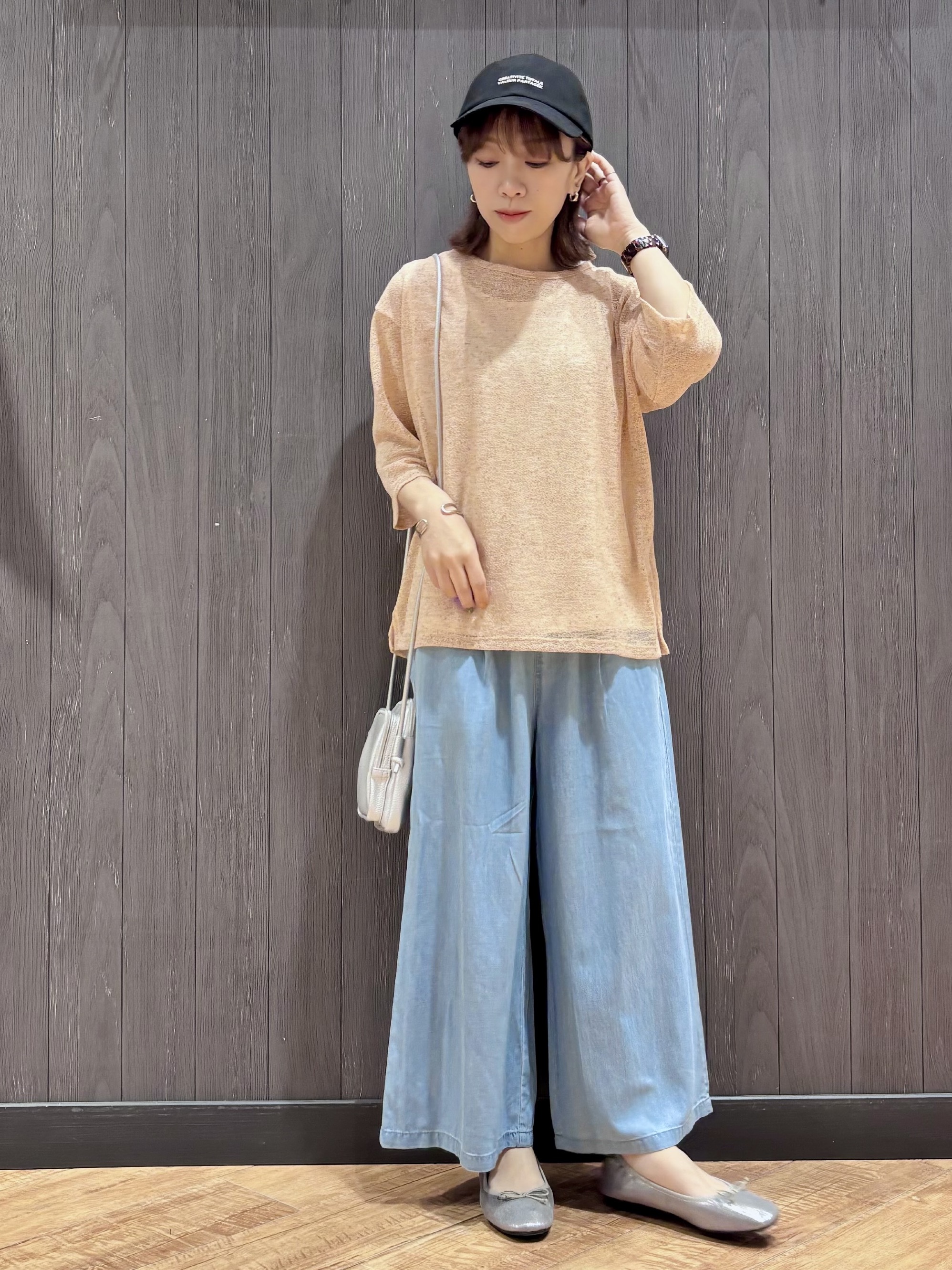 meiさんの「SHOO･LA･RUE｜【2点セット】メランジシアートップス&times;タンクトップセット」を使ったコーディネート