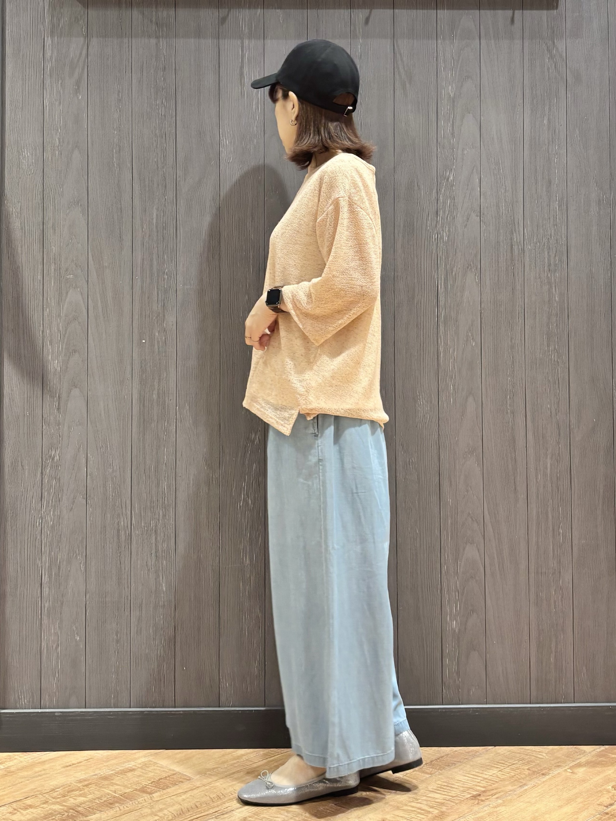 meiさんの「SHOO･LA･RUE｜【2点セット】メランジシアートップス&times;タンクトップセット」を使ったコーディネート
