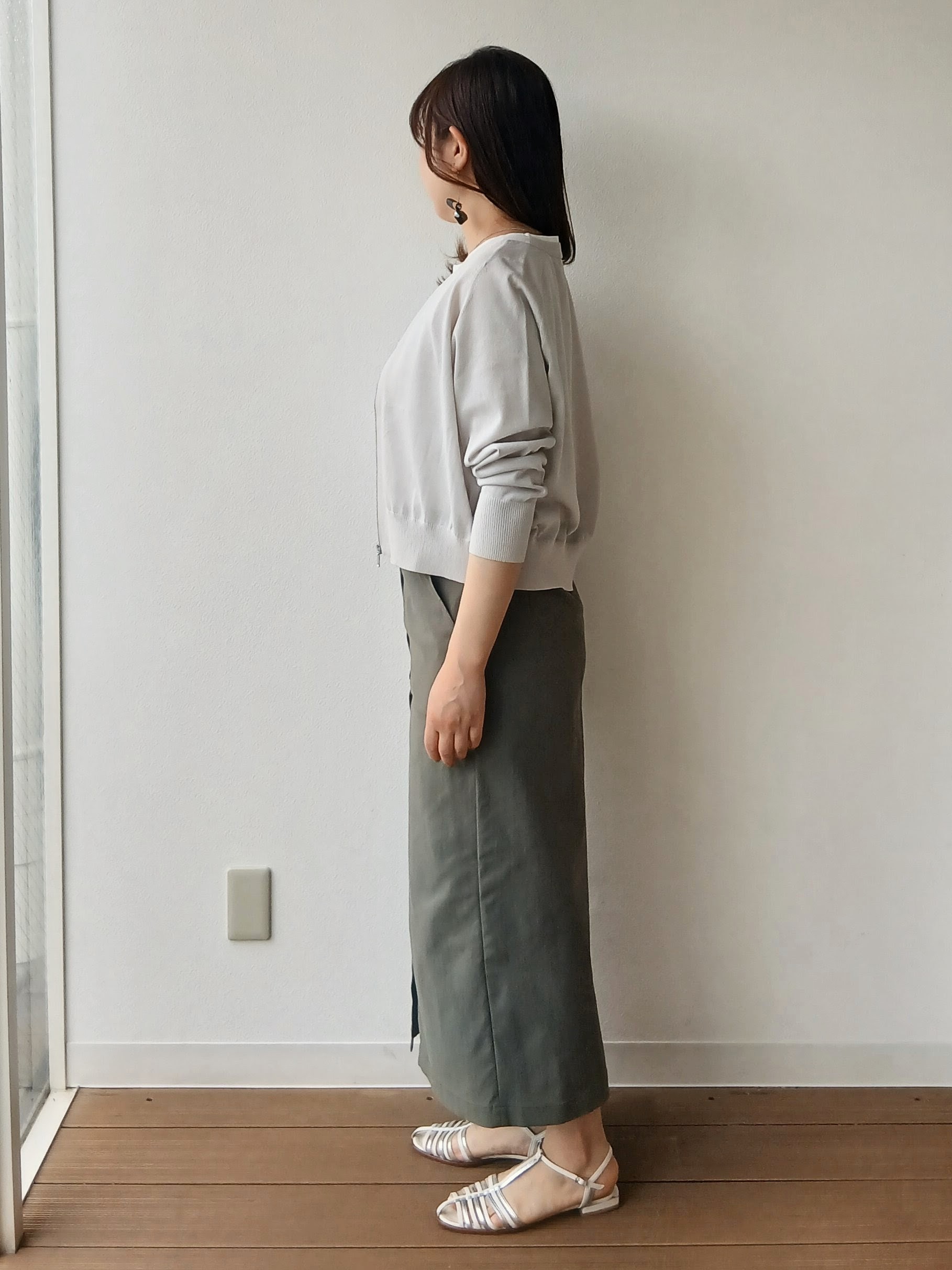 なみきさんの「UNTITLED｜【アンサンブル可/日除け・冷房対策】シアーレーヨンZIPカーディガン」を使ったコーディネート