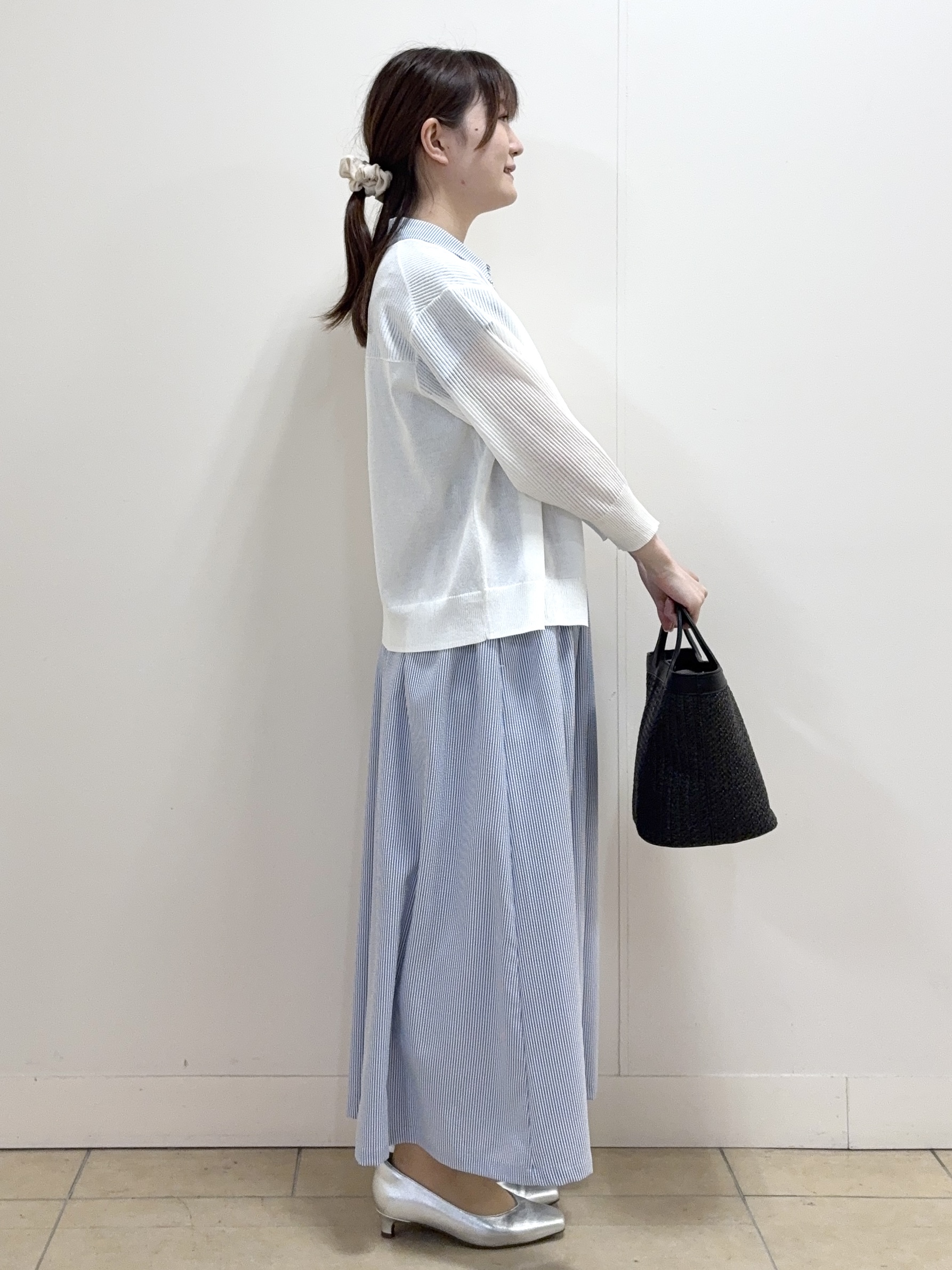 mikiさんの「Reflect｜Vネックニットカーディガン」を使ったコーディネート