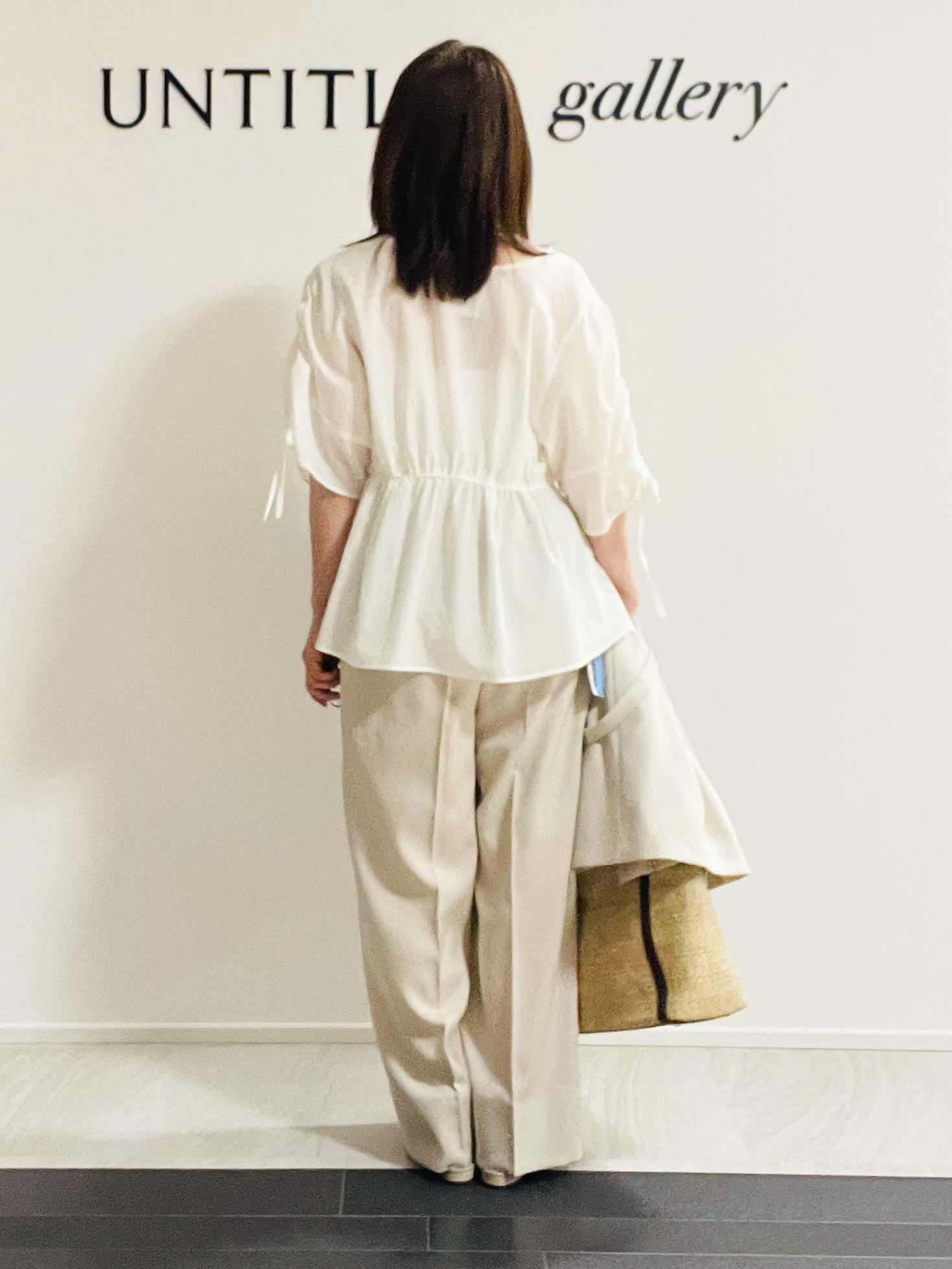 めいさんの「UNTITLED｜【通気性あり／涼しい／マシンウォッシャブル】ウエストギャザーブラウス」を使ったコーディネート