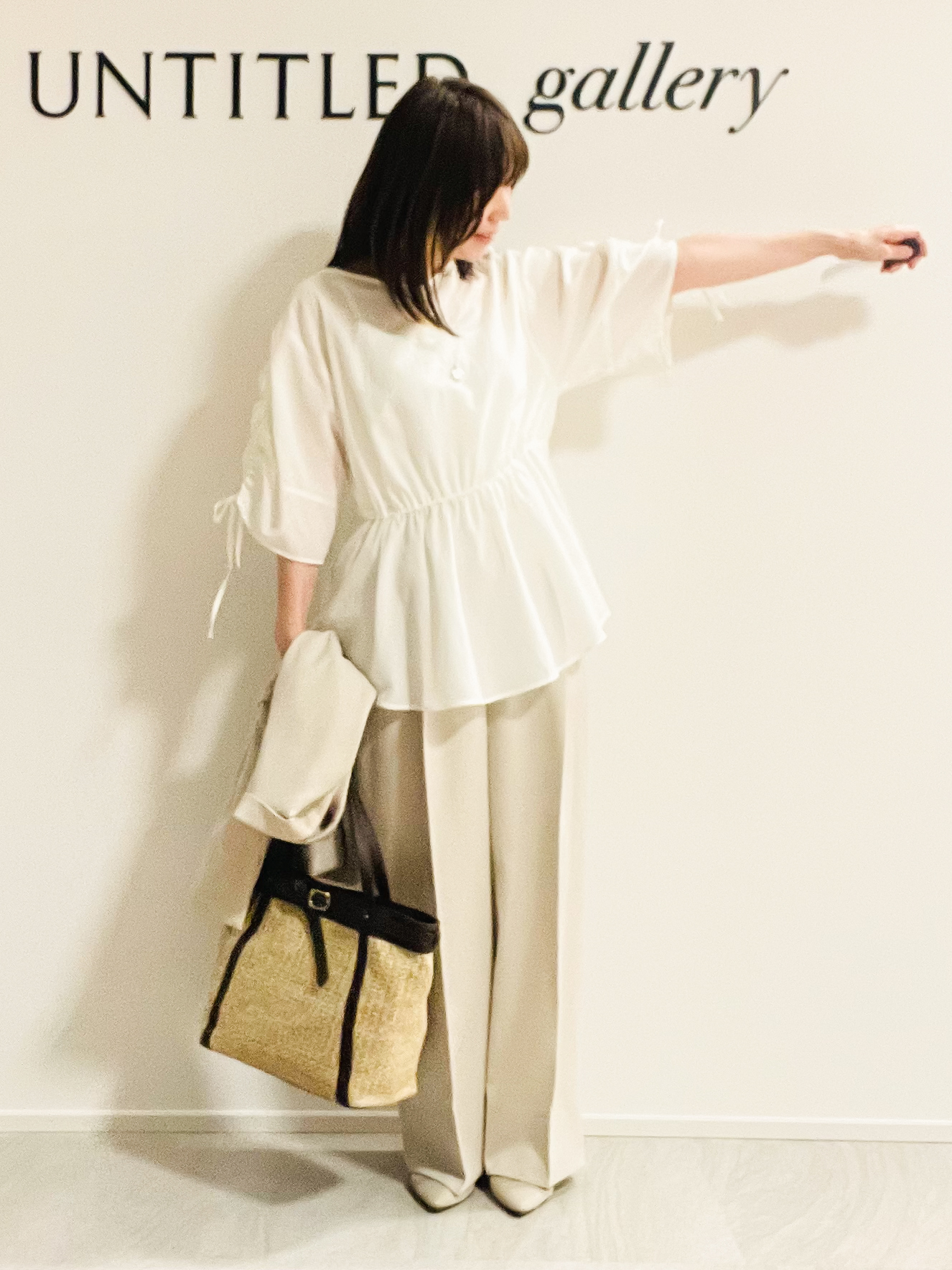 めいさんの「UNTITLED｜【通気性あり／涼しい／マシンウォッシャブル】ウエストギャザーブラウス」を使ったコーディネート