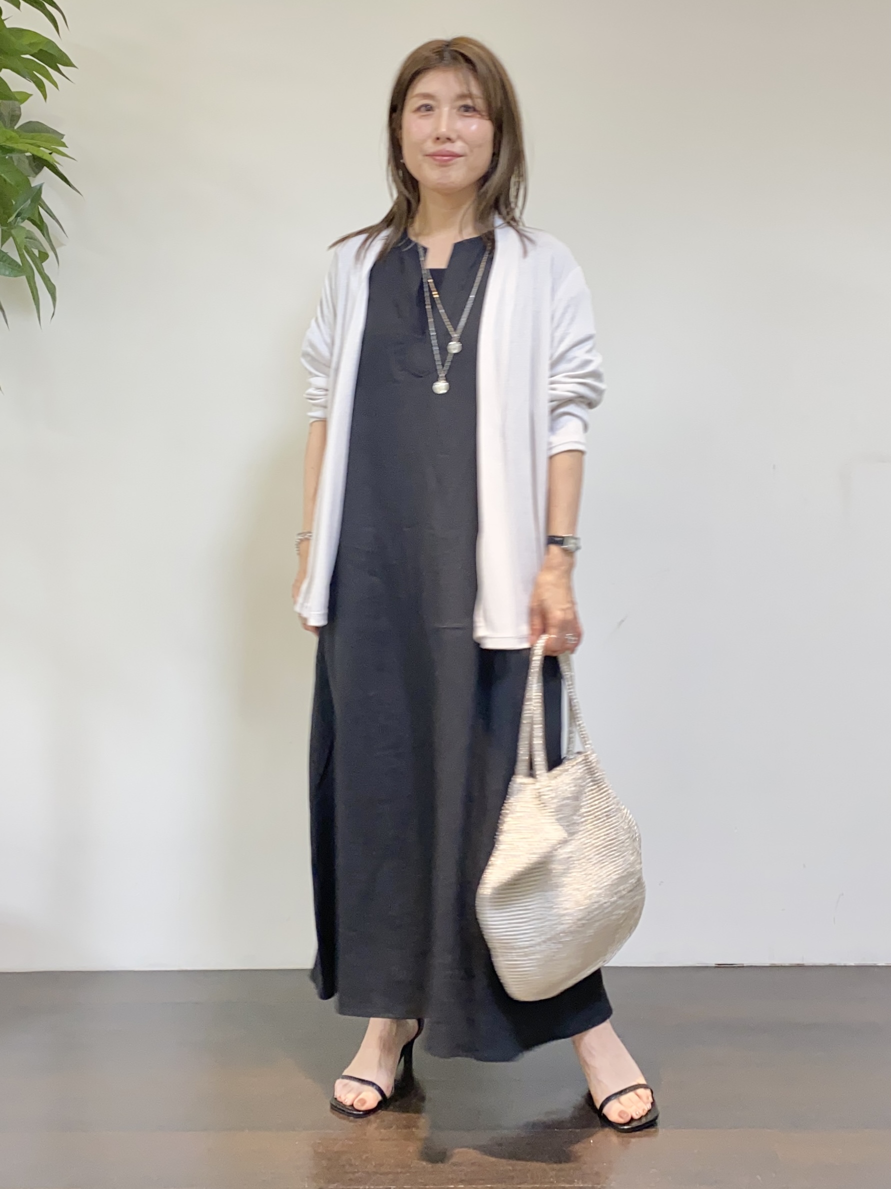 tomoさんの「UNTITLED｜【接触冷感/UVカット/遮熱機能】フライスジャージカーディガン」を使ったコーディネート