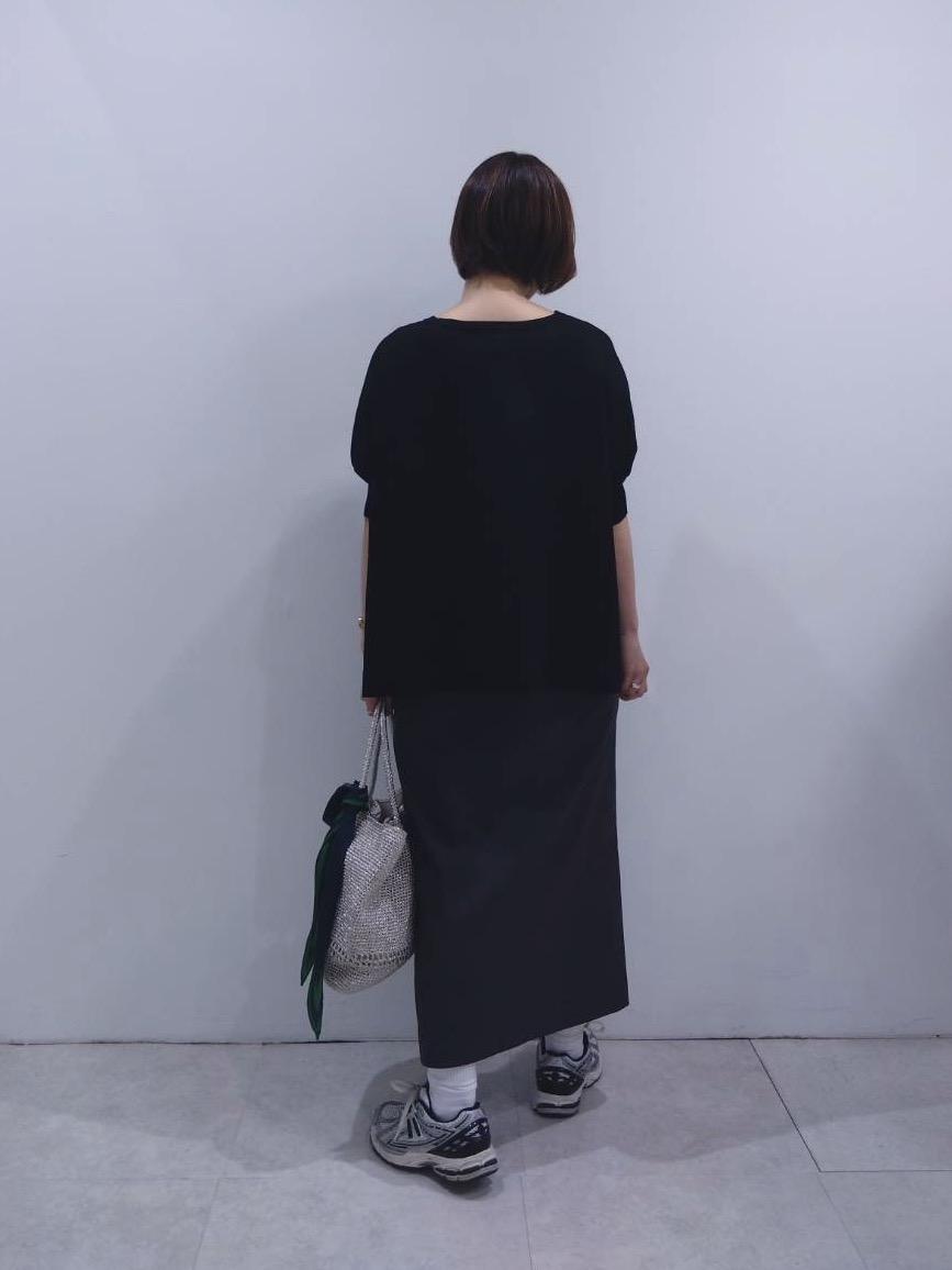 まどかさんの「UNTITLED｜【アンサンブル可/洗える】シアーレーヨンニット」を使ったコーディネート