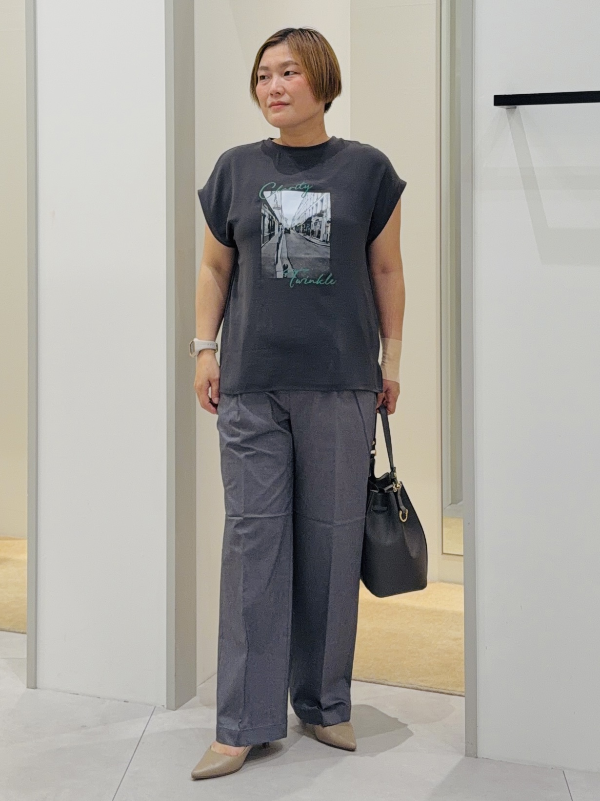 タナさんの「THE SHOP TK｜【ひんやりさらさら】軽やかに着られる プリントTシャツ」を使ったコーディネート