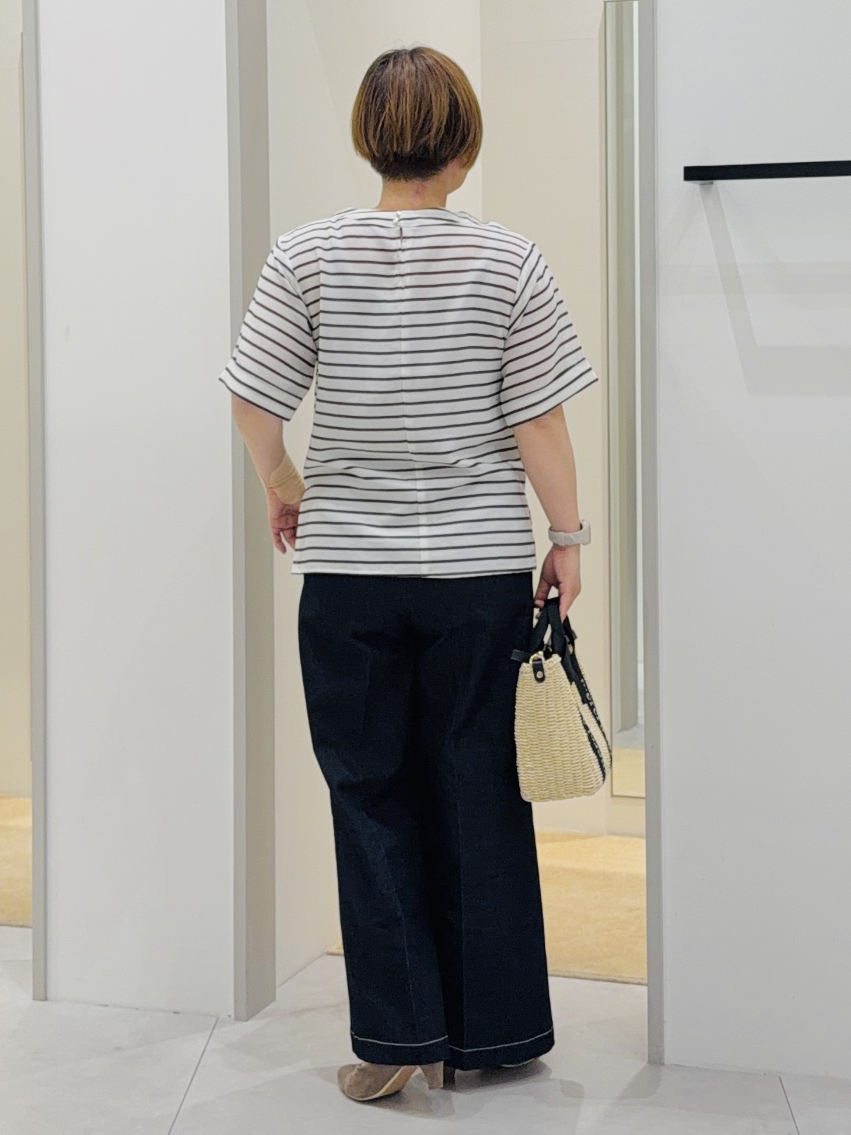 タナさんの「THE SHOP TK｜【M-XL/二の腕カバー】さらり麻調メッシュ5分袖ブラウス」を使ったコーディネート