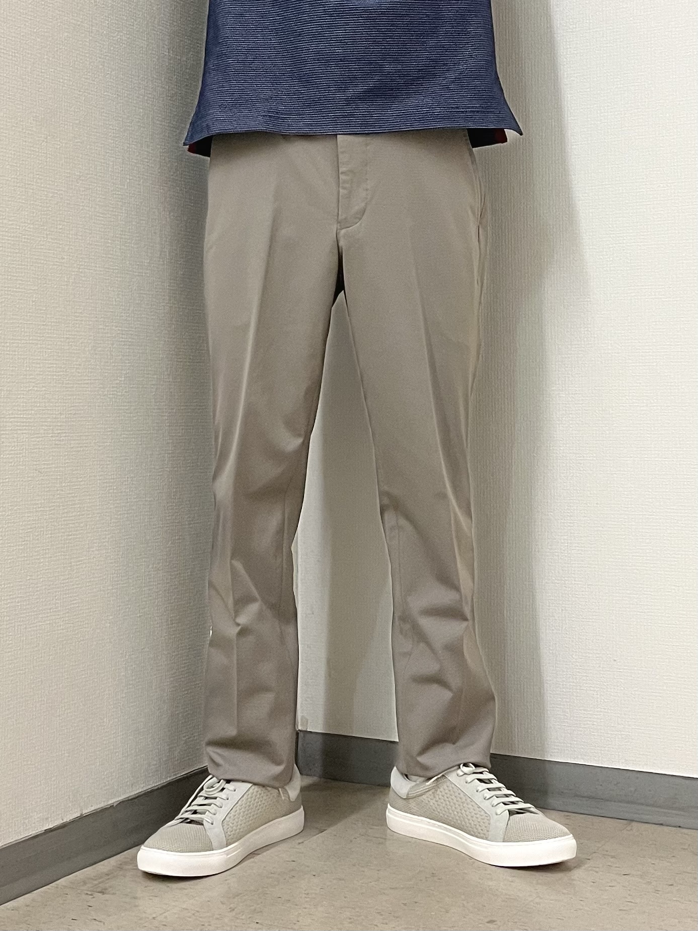 URAさんの「TAKEO KIKUCHI｜【360&deg;ストレッチ/軽量】None Of Stress ライト ジャケット（セットアップ対応）」を使ったコーディネート