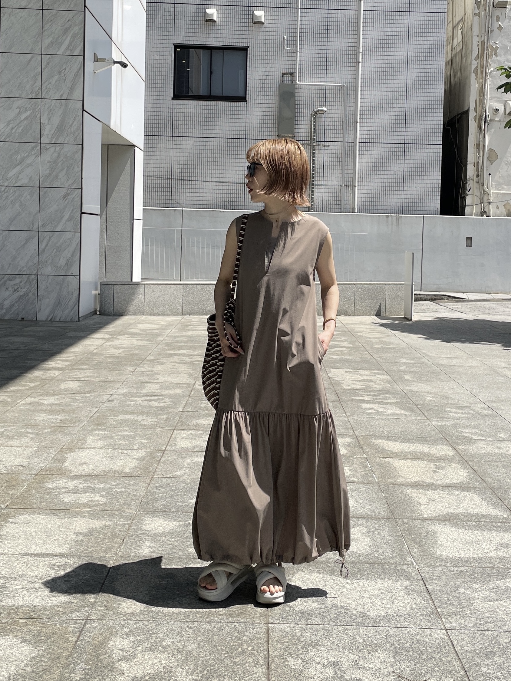 mikuさんの「INDIVI｜2WAYスキッパーワンピース【再入荷／接触冷感】」を使ったコーディネート