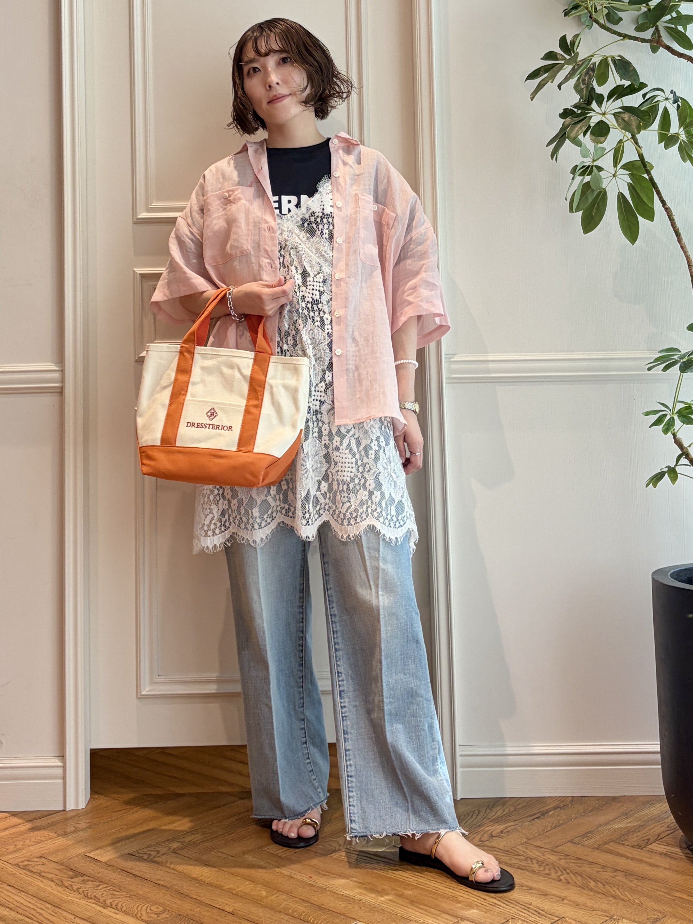 nakaoさんの「DRESSTERIOR｜NICOLAS LAINAS（ニコラスライナス）ソフトソールトングサンダル」を使ったコーディネート