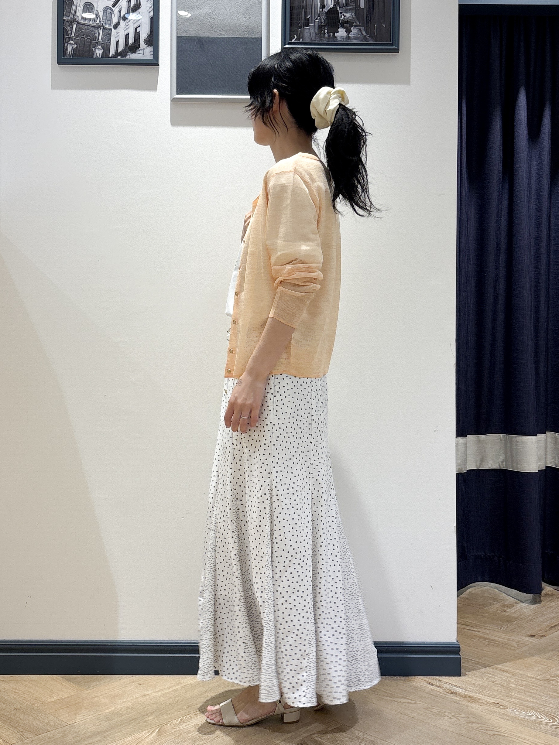 ayakaさんの「grove｜高評価！【洗える/名品】大人の透け感、シアーカーディガン」を使ったコーディネート