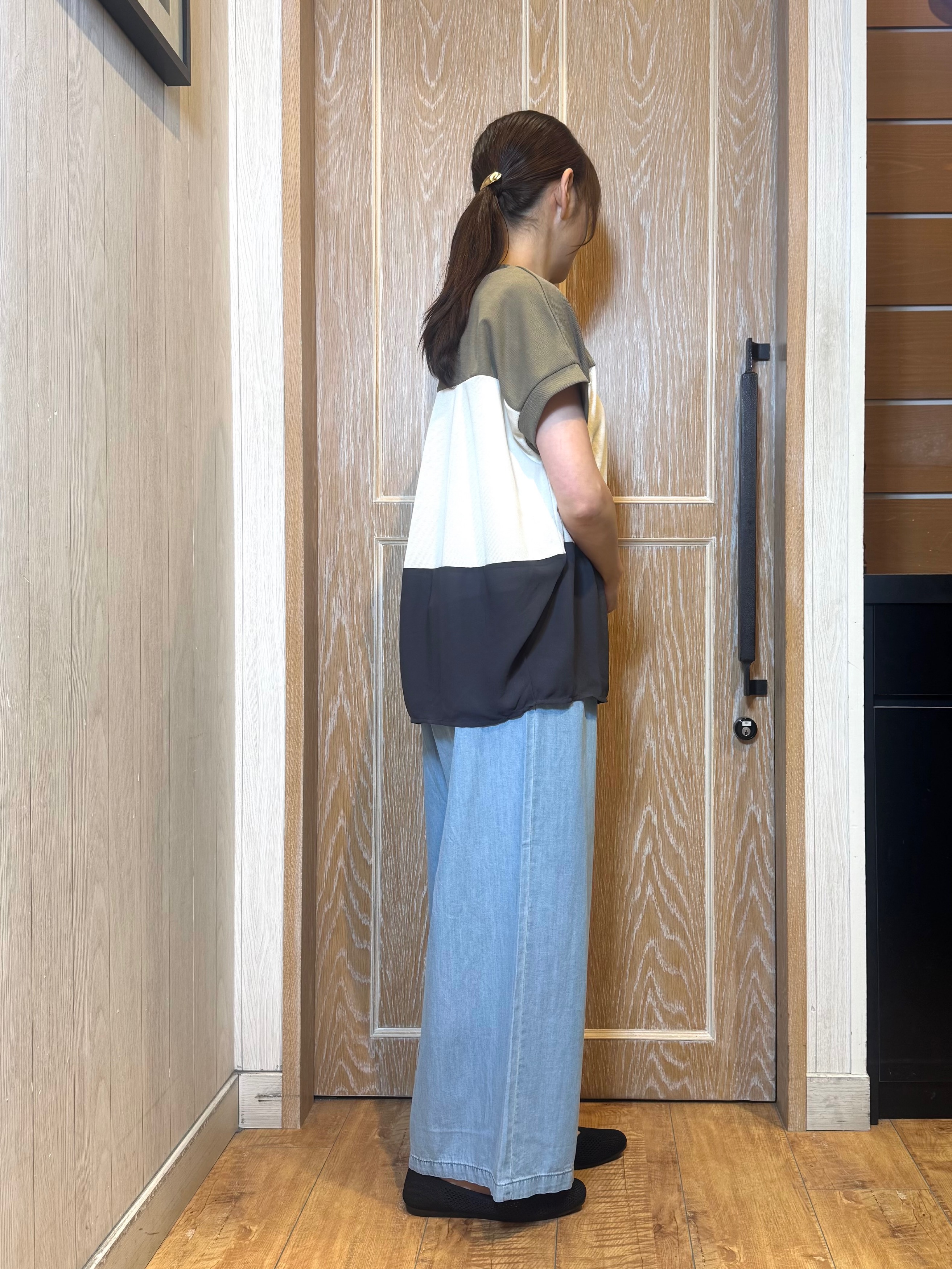 KAORIさんの「SHOO･LA･RUE｜【S-LL/洗濯機可/体型カバー】1枚で主役になる 3段切替 ドルマンＴシャツ」を使ったコーディネート