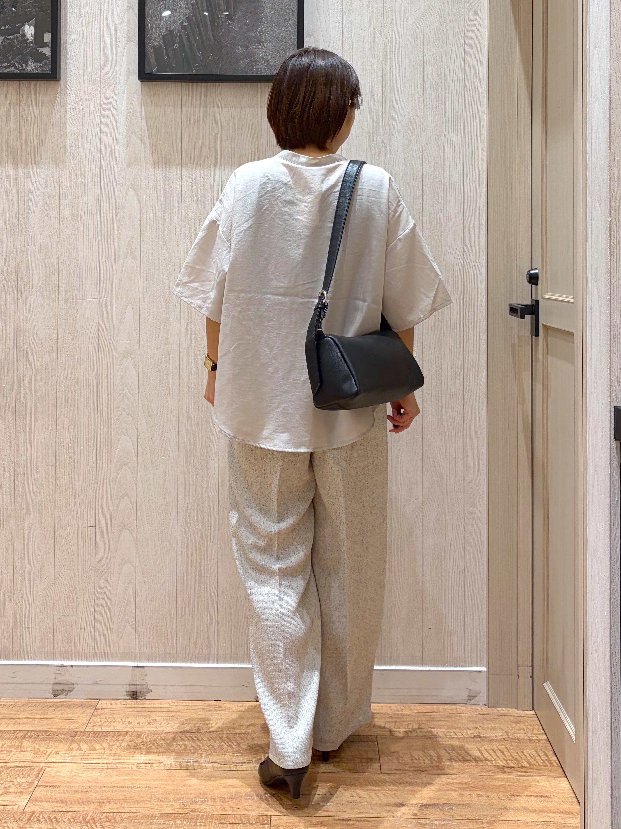 shirayuuuさんの「SHOO･LA･RUE｜【洗濯機可/S-LL】大人の抜け感 ゆるっと5分袖シャツ」を使ったコーディネート