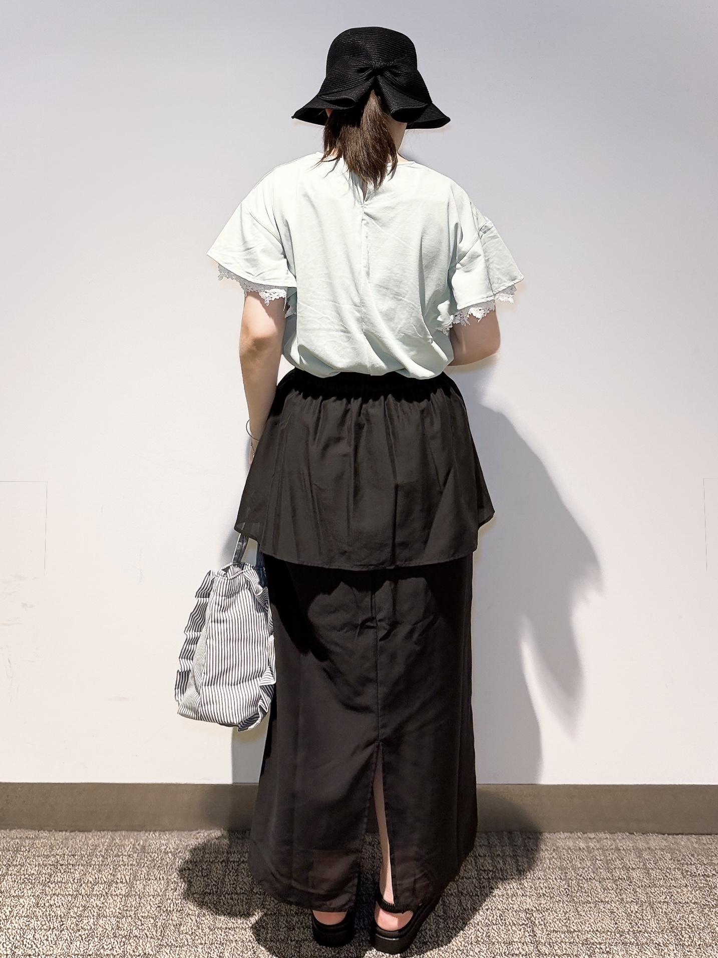 みーさんの「grove｜【二の腕カバー、UV/ひんやり】涼しく華やかに、レースレイヤードスリーブTシャツ」を使ったコーディネート