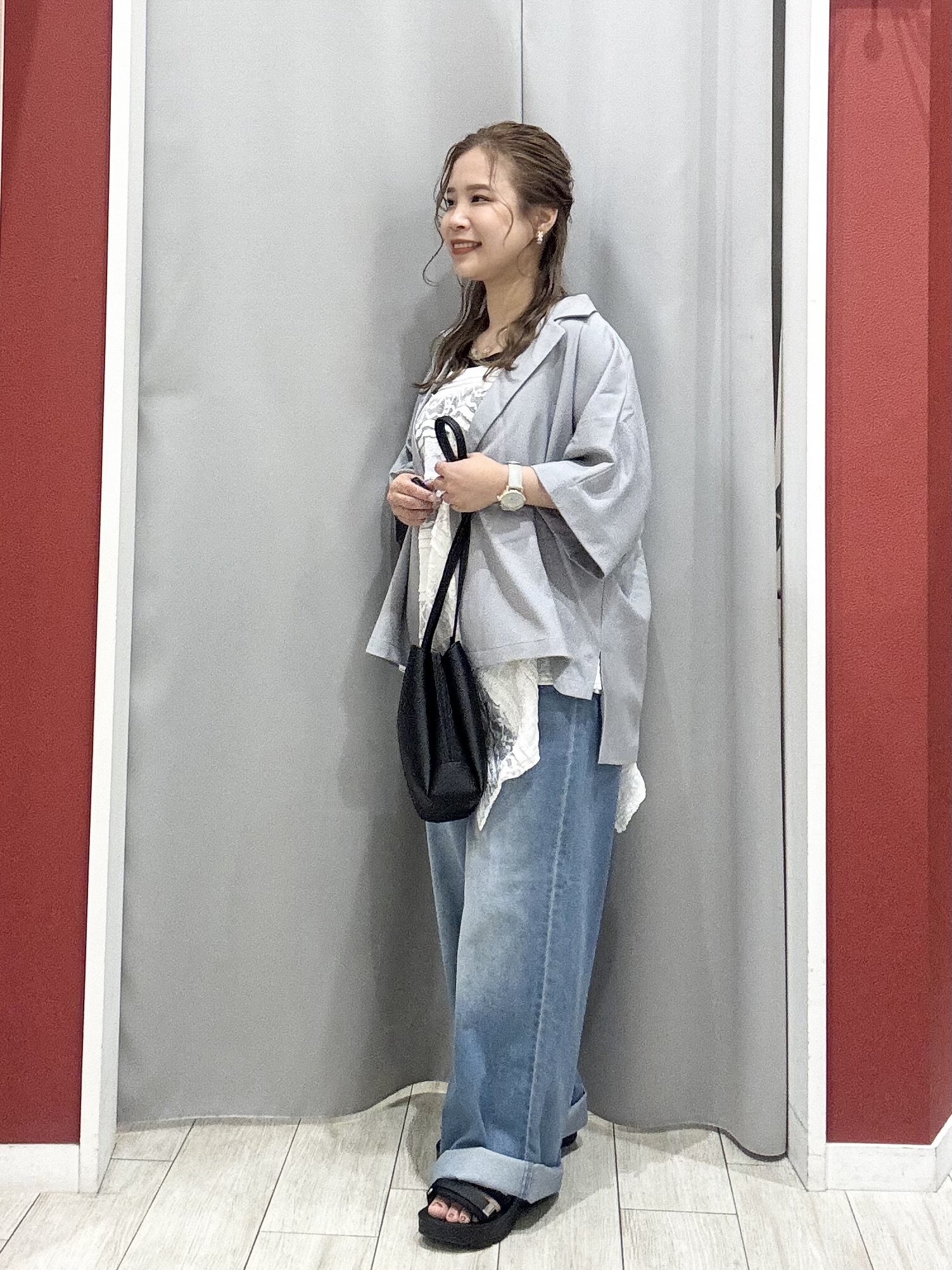 shioさんの「SHOO･LA･RUE｜【セットアップ可/洗濯後しわになりにくい/S-LL】半袖とろみテーラードジャケット」を使ったコーディネート