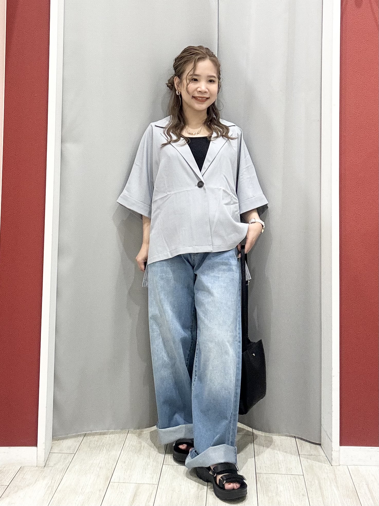shioさんの「SHOO･LA･RUE｜【セットアップ可/洗濯後しわになりにくい/S-LL】半袖とろみテーラードジャケット」を使ったコーディネート