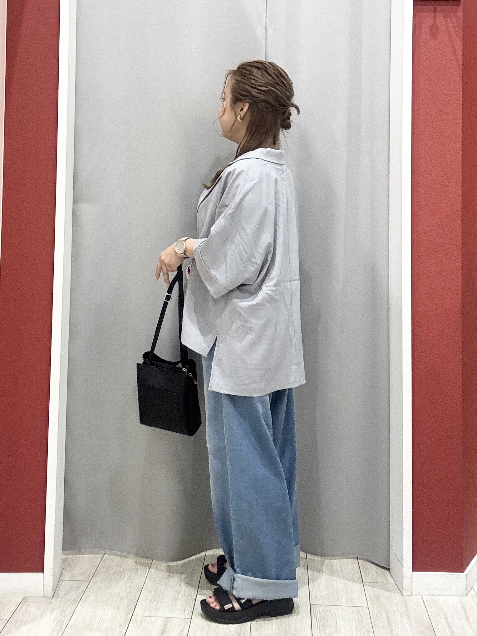 shioさんの「SHOO･LA･RUE｜【セットアップ可/洗濯後しわになりにくい/S-LL】半袖とろみテーラードジャケット」を使ったコーディネート