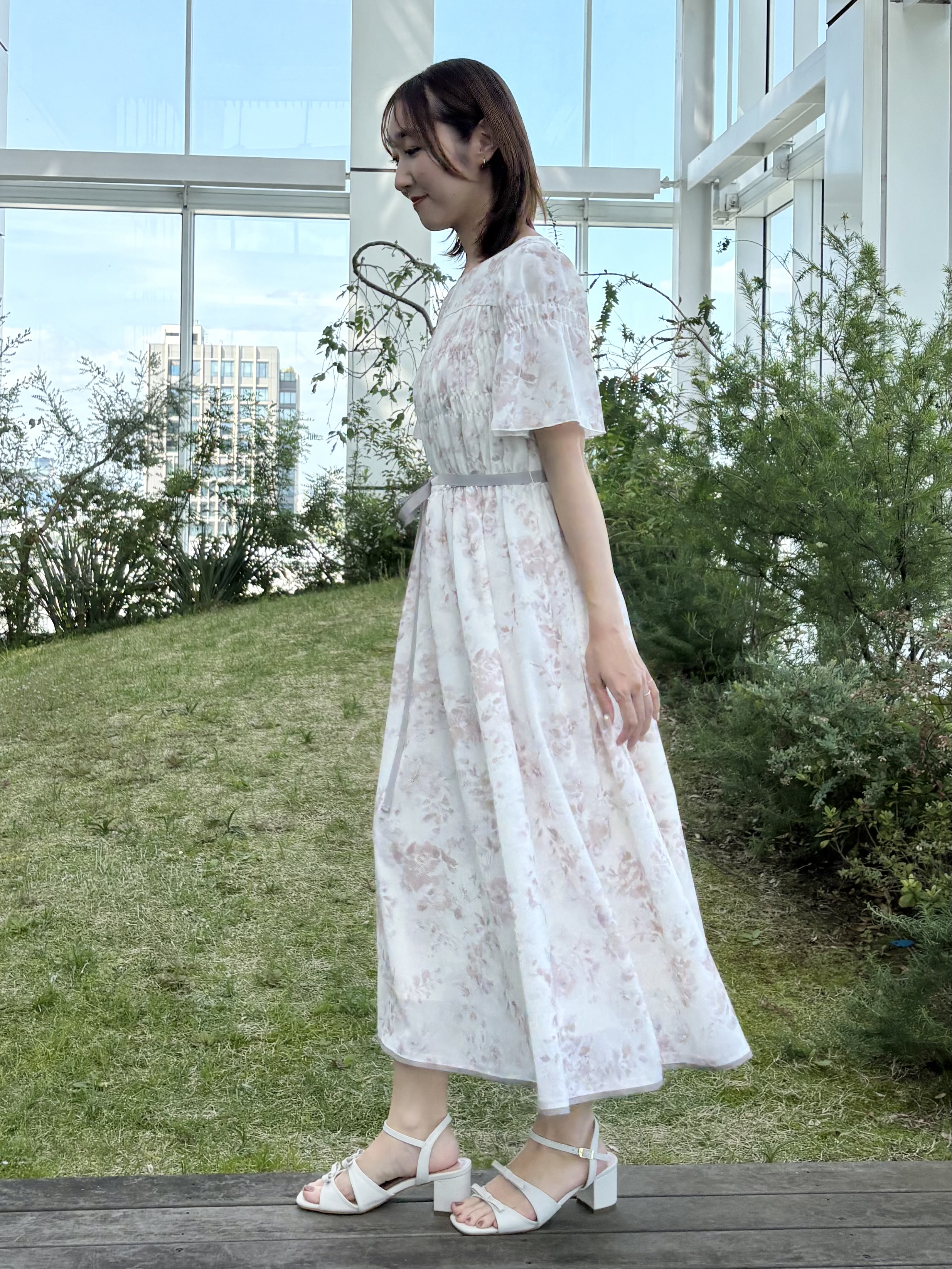 みぃさんの「Couture brooch｜【洗える】クラウディフラワー ワンピース」を使ったコーディネート