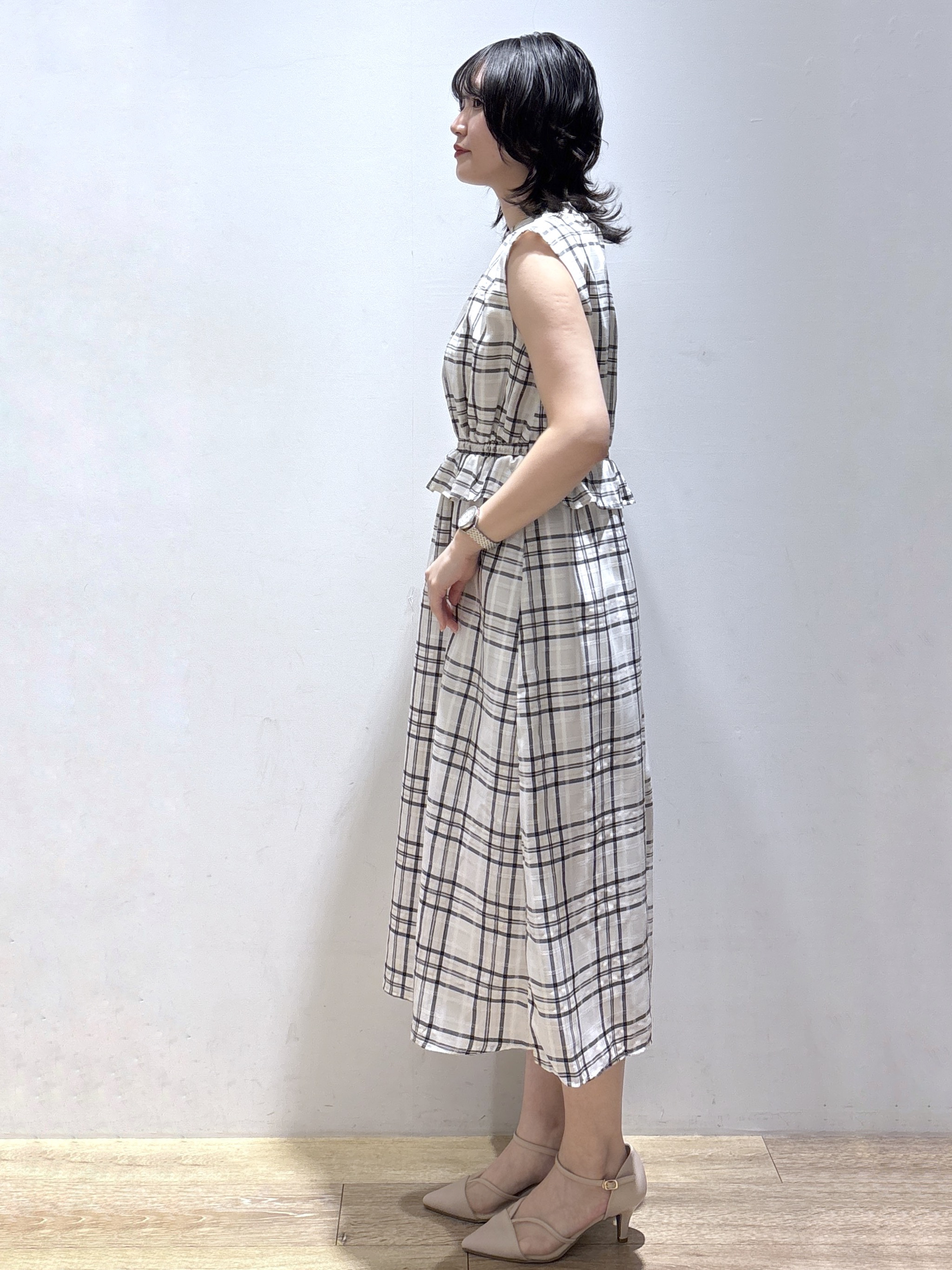 mizukiさんの「index｜【接触冷感】シアーショートトッパーカーディガン《洗濯機OK／抗ピル》」を使ったコーディネート