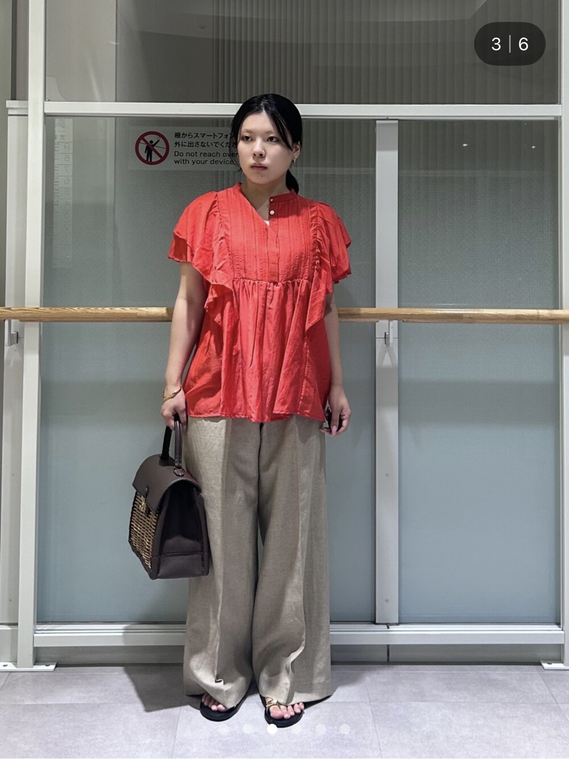 とりみさんの「DRESSTERIOR｜コットンシルク ラッフルスリーブ ブラウス」を使ったコーディネート