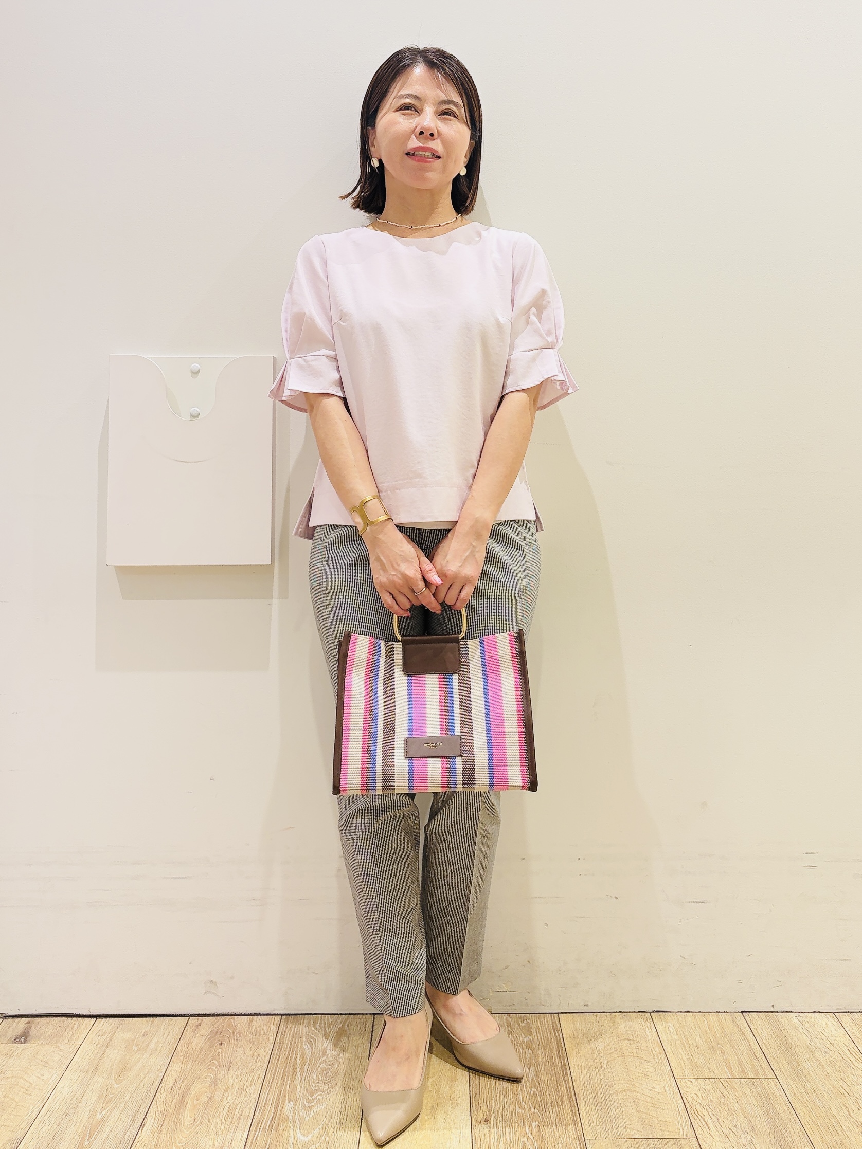 YUKOさんの「index｜【接触冷感】タックパフスリーブブラウス《吸水速乾／防シワ／洗濯機OK／XS～3L／6col》」を使ったコーディネート