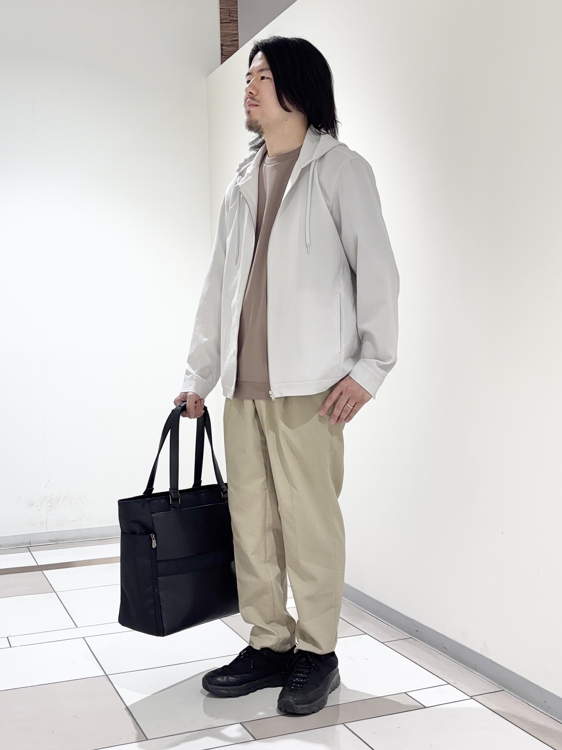 及川さんの「TAKEO KIKUCHI｜【撥水・洗える・シワになりにくい】 リランチェ（R） フードブルゾン」を使ったコーディネート