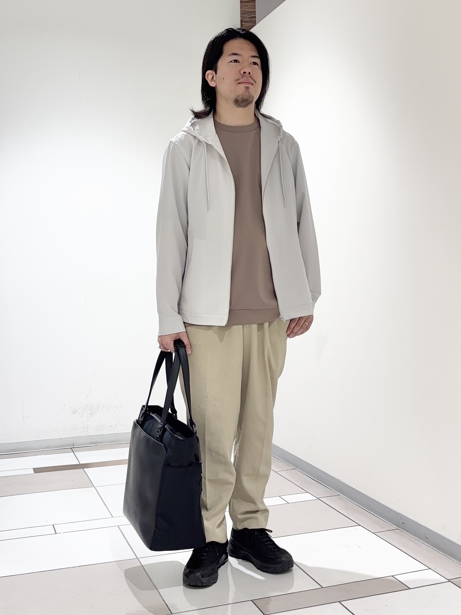 及川さんの「TAKEO KIKUCHI｜【撥水・洗える・シワになりにくい】 リランチェ（R） フードブルゾン」を使ったコーディネート