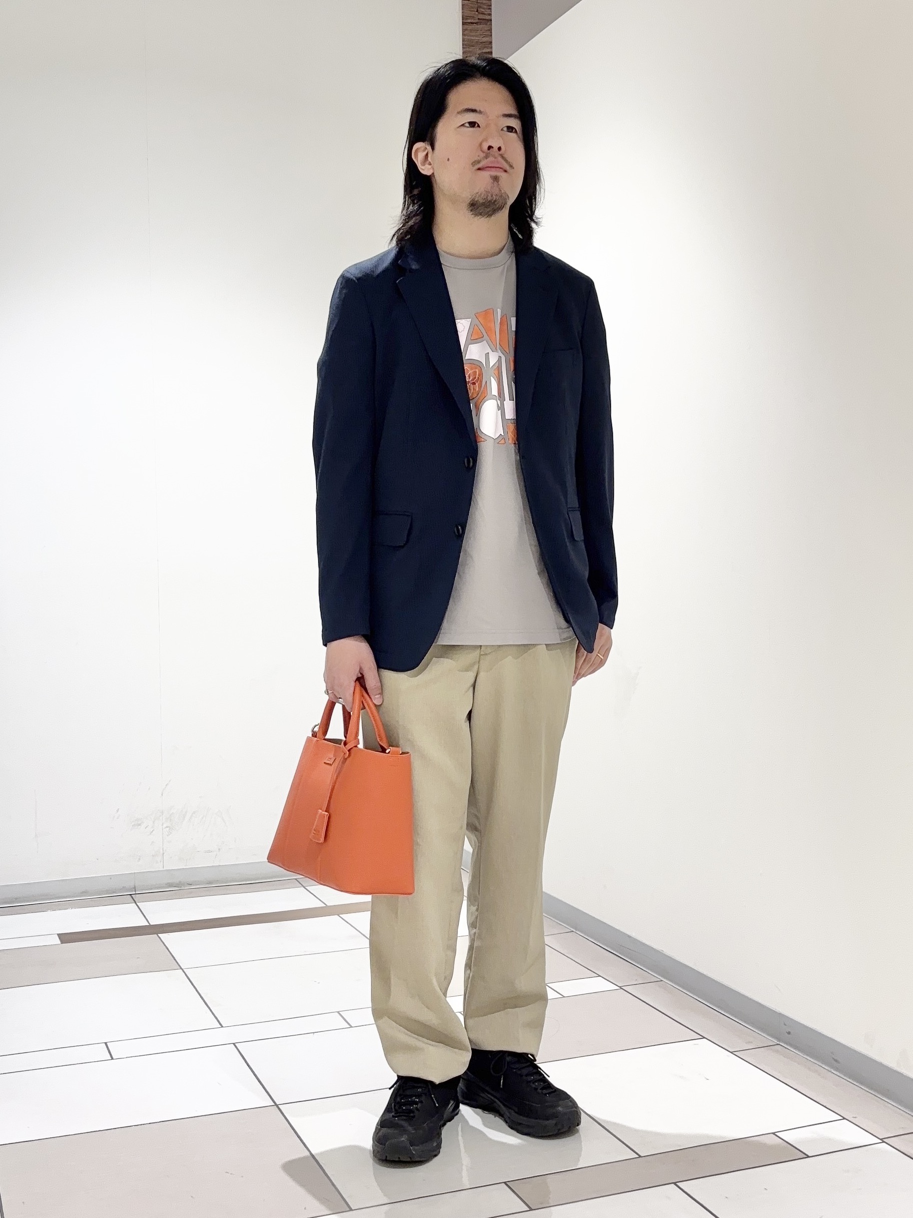 及川さんの「TAKEO KIKUCHI｜【Begin5月号掲載/通気性】トリコットサッカー ジャケット」を使ったコーディネート