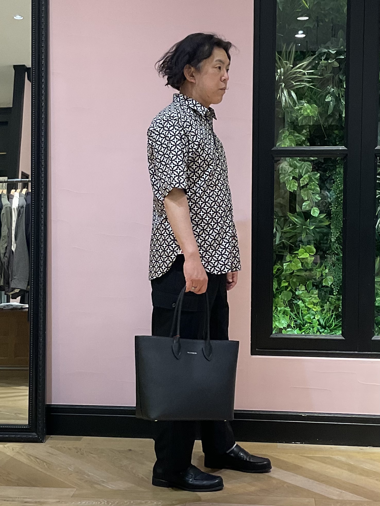 Nagaseさんの「DRESSTERIOR｜オーバーラップサークル シャツ」を使ったコーディネート