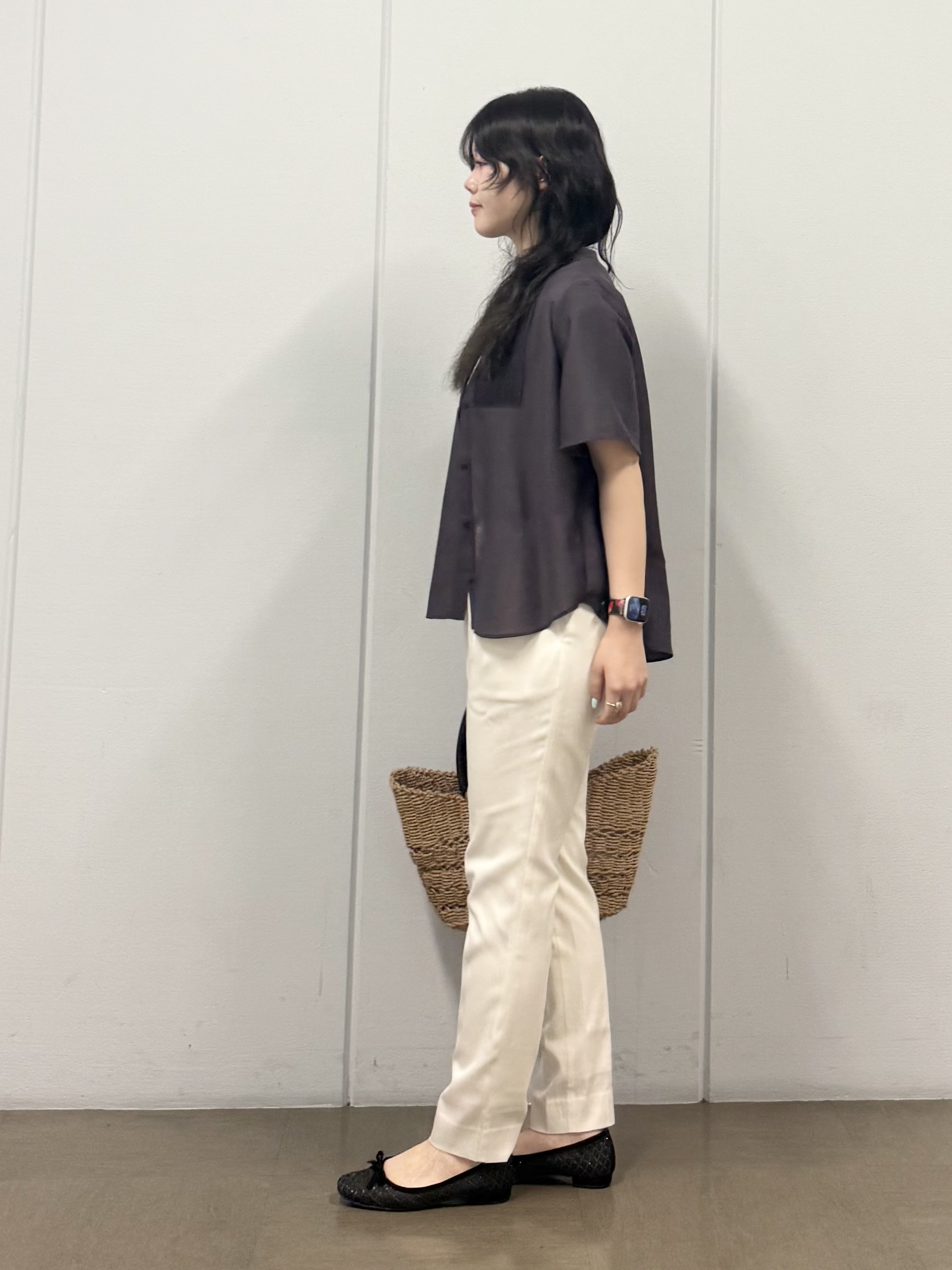 mizukiさんの「INDIVI｜【UVケア／選べるグラフィック】スムースジャージTシャツ」を使ったコーディネート