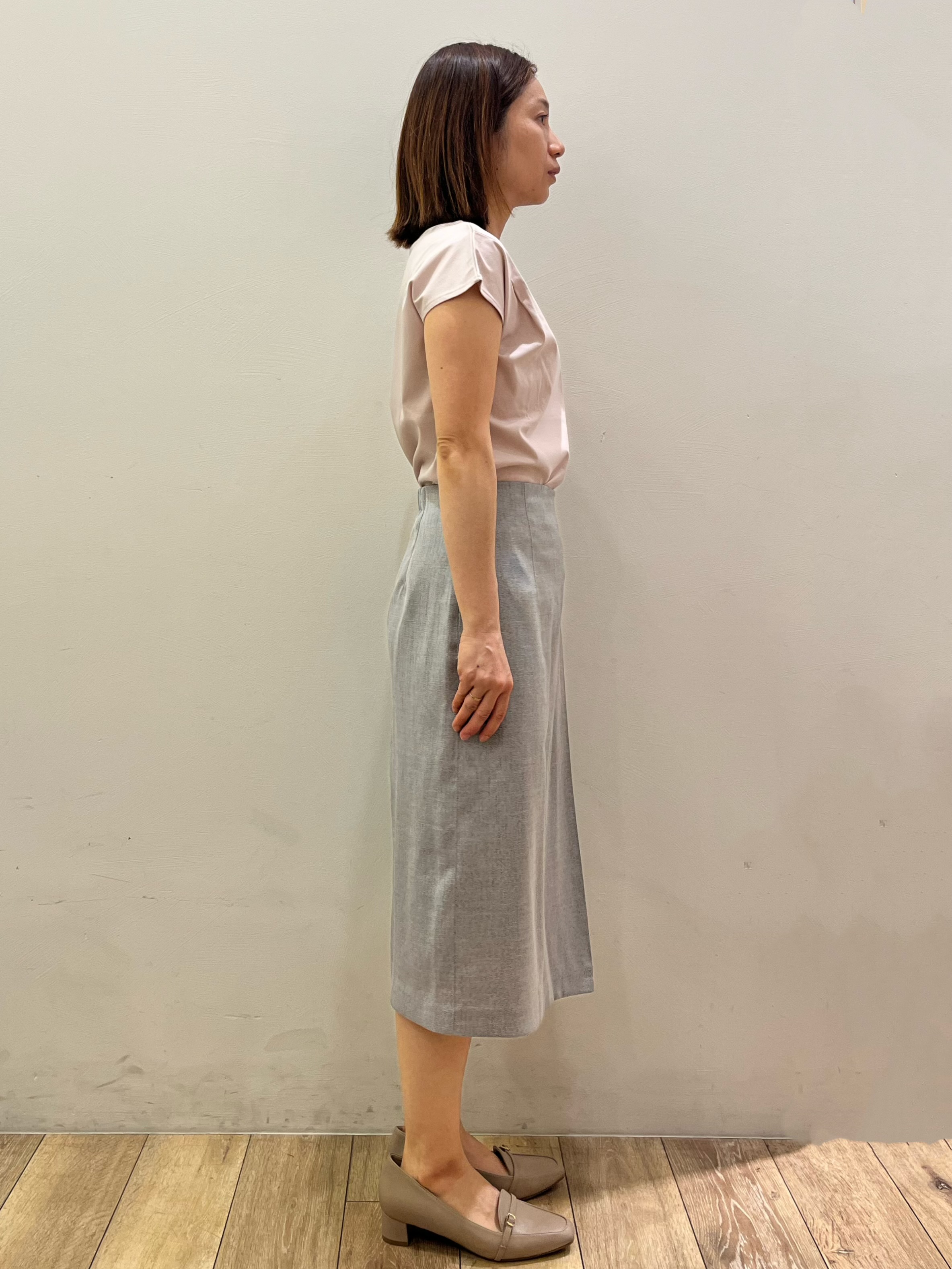 kcさんの「OPAQUE.CLIP｜【接触冷感】ビジューキーネックフレンチトップス《UVケア／洗濯機OK／XS～3L／8col》」を使ったコーディネート