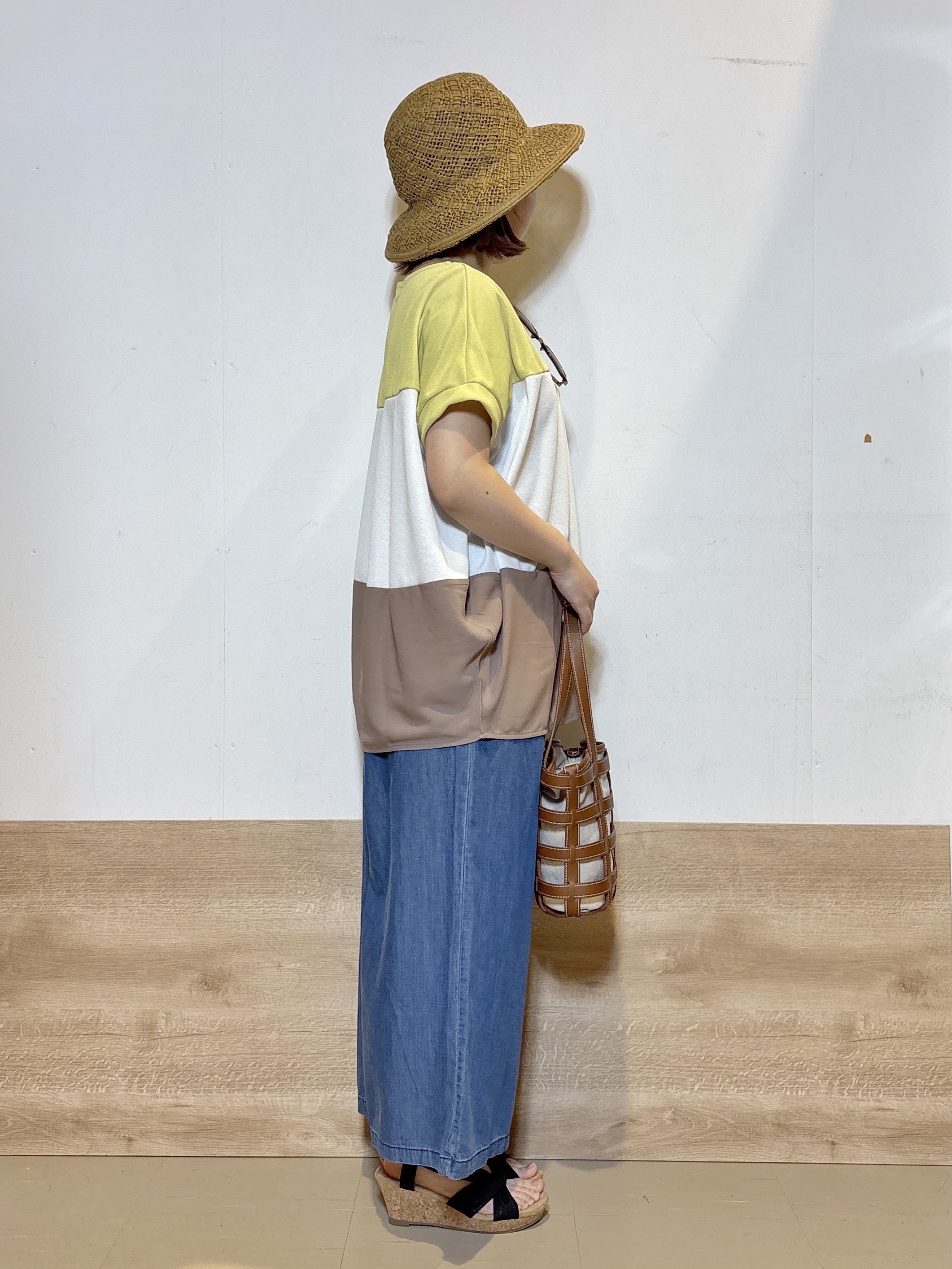 るねさんの「SHOO･LA･RUE｜【S-LL/洗濯機可/体型カバー】1枚で主役になる 3段切替 ドルマンＴシャツ」を使ったコーディネート
