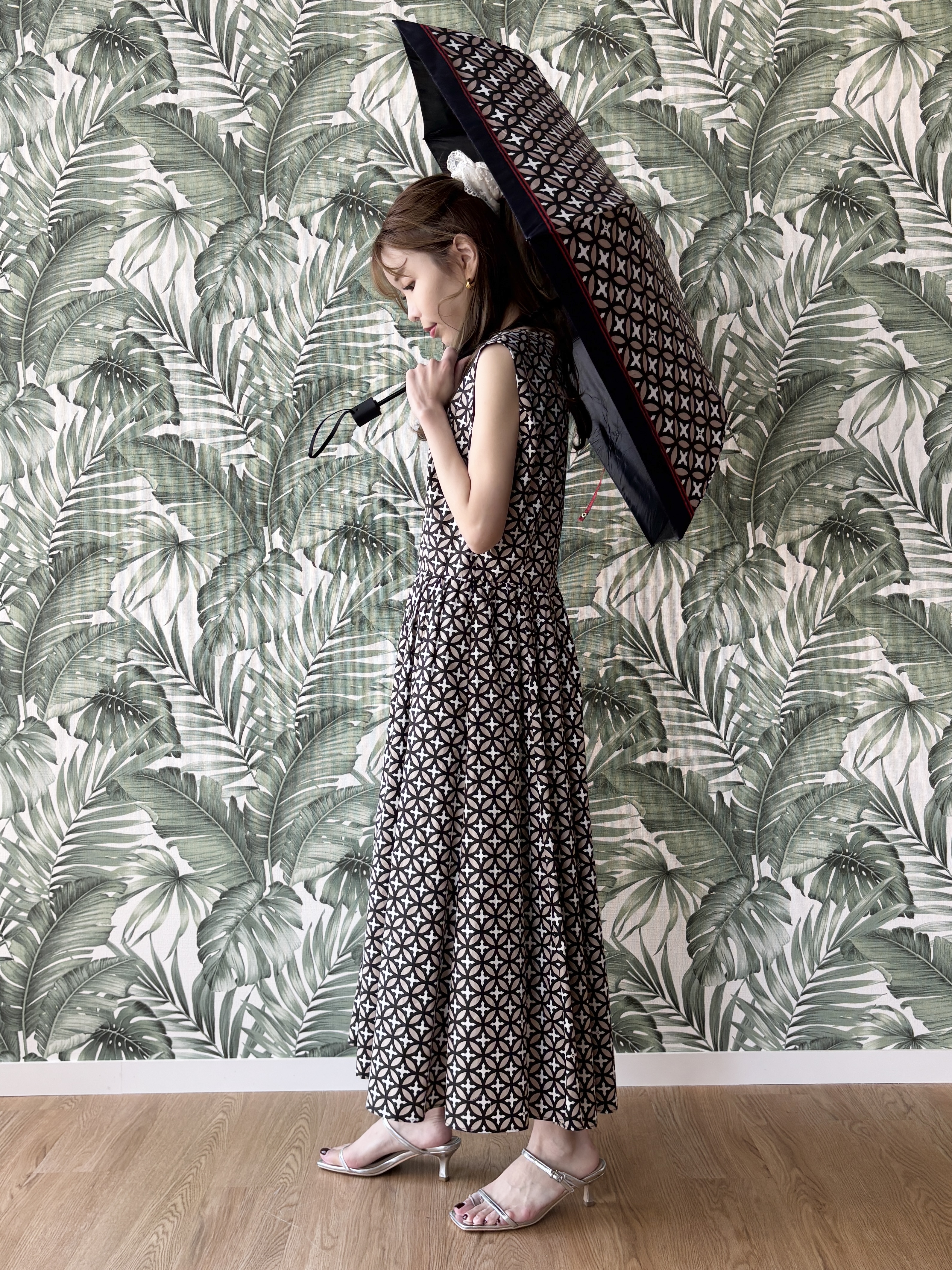 清水夏姫さんの「DRESSTERIOR｜【otonaMUSE5月号掲載】スキニーベルトサンダル」を使ったコーディネート