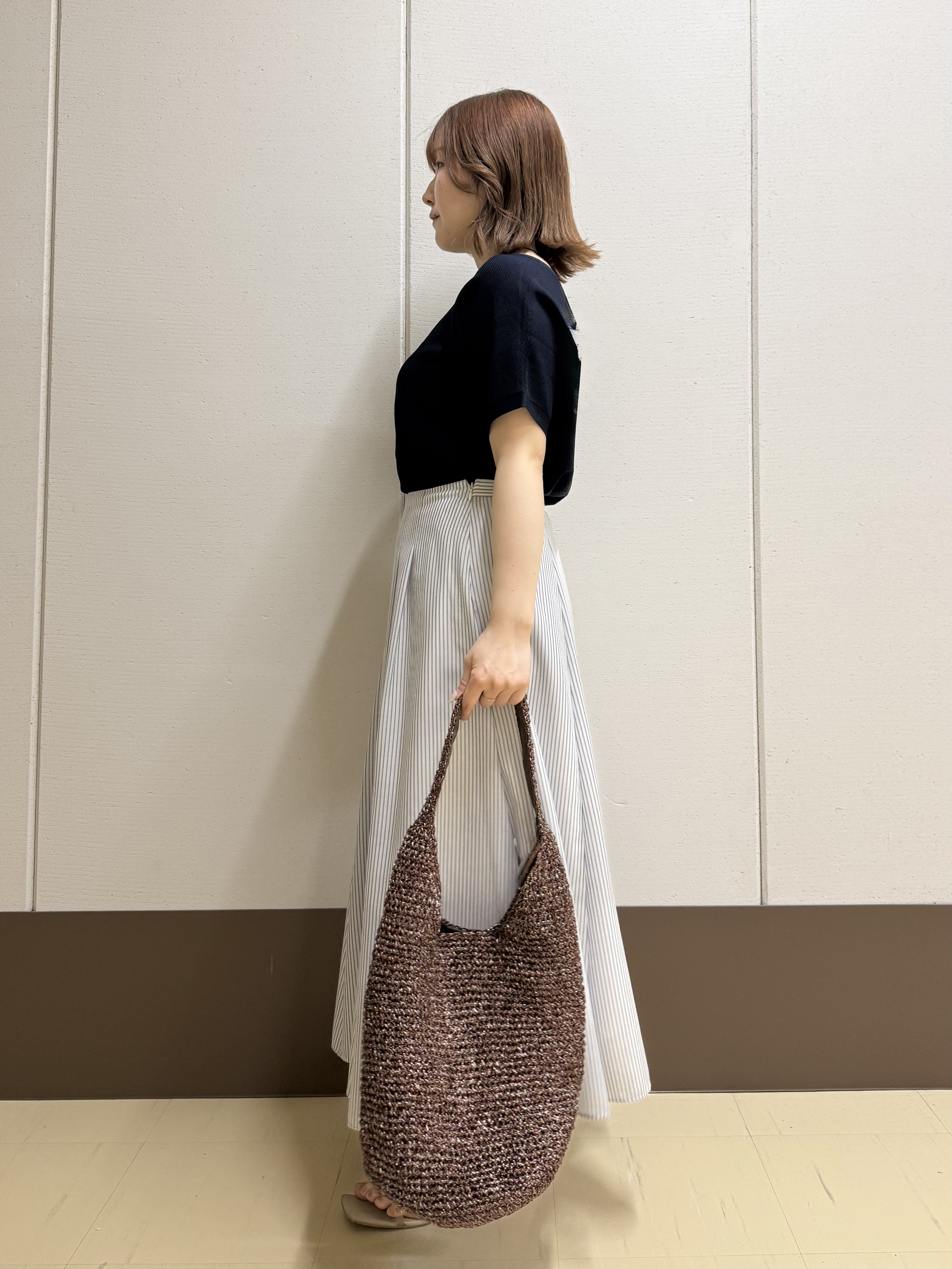 Rikoさんの「INDIVI｜【洗える】ガーター編みVネックニットT」を使ったコーディネート