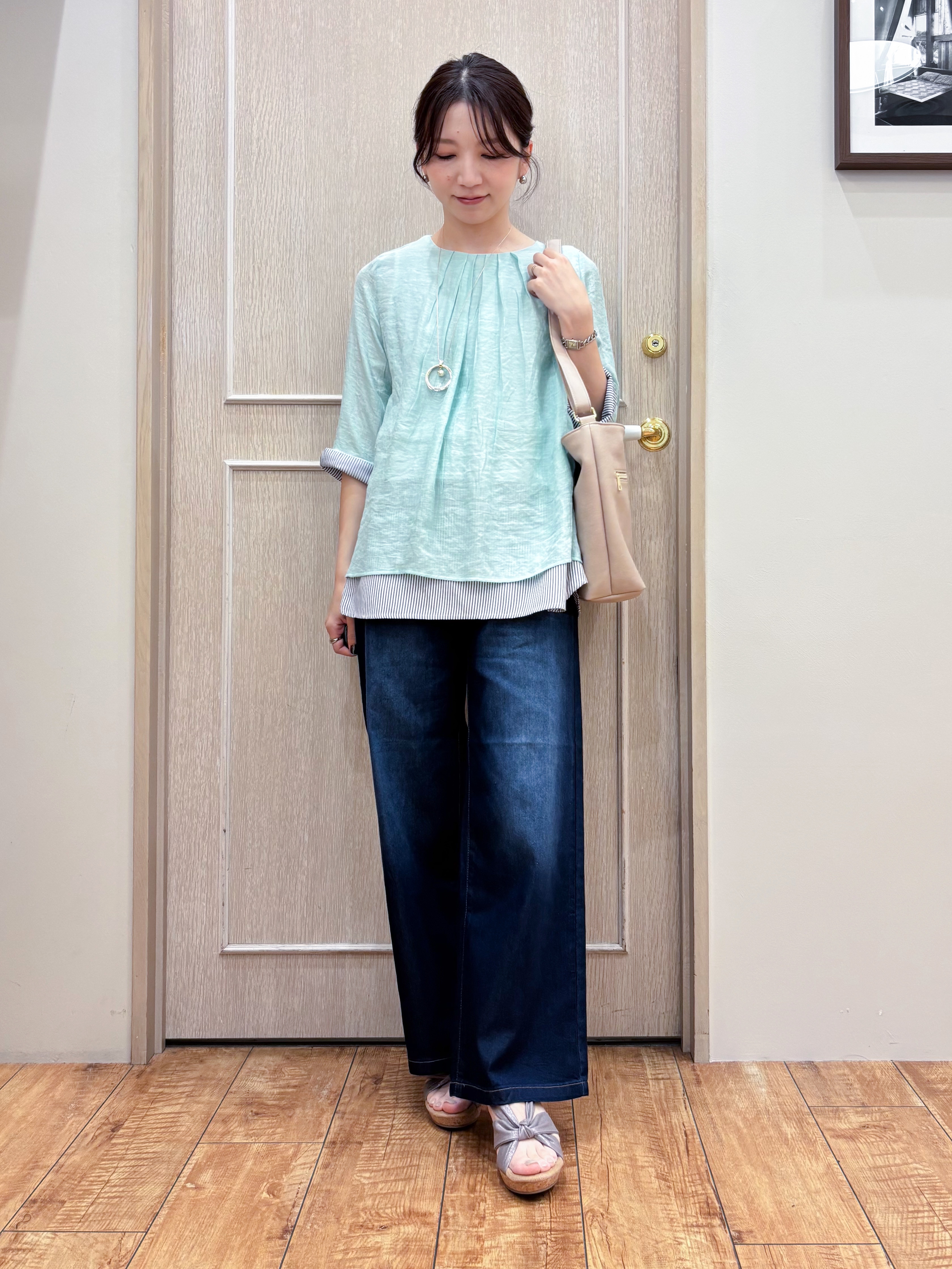 なみさんの「SHOO･LA･RUE｜【洗濯機可/体型カバー】1枚でサマ見え 7分袖スラブレイヤード風トップス」を使ったコーディネート