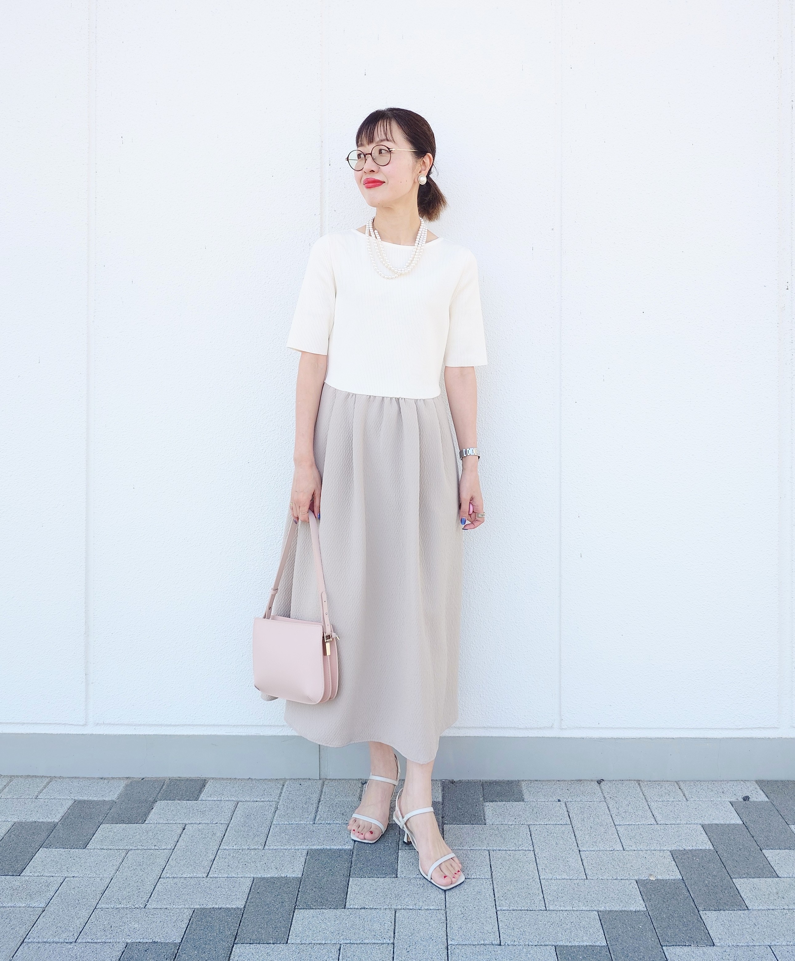 MUTSUKOさんの「UNTITLED｜【一枚でサマ見え】ニットドッキングジャガードワンピース」を使ったコーディネート