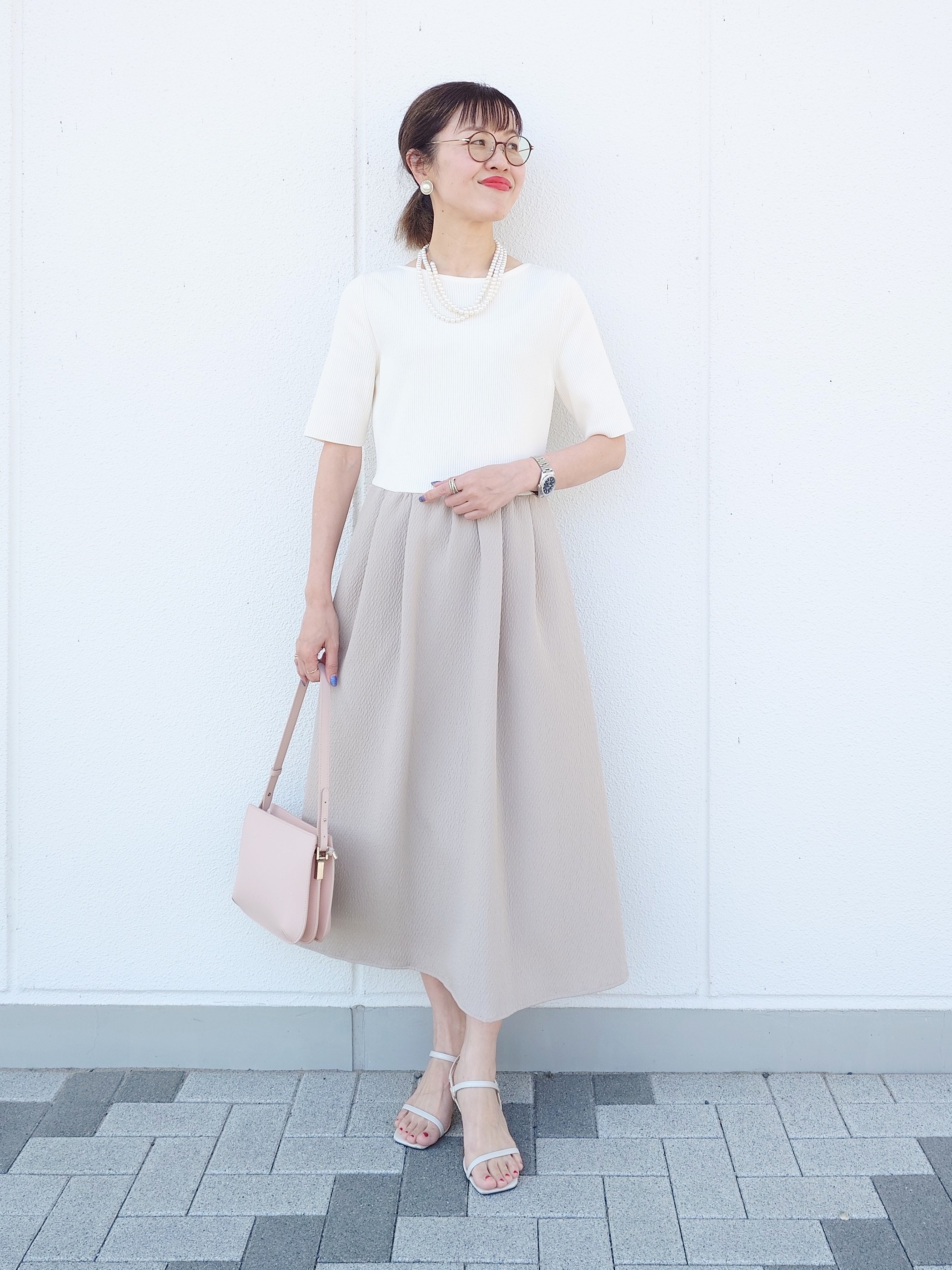 MUTSUKOさんの「UNTITLED｜【一枚でサマ見え】ニットドッキングジャガードワンピース」を使ったコーディネート