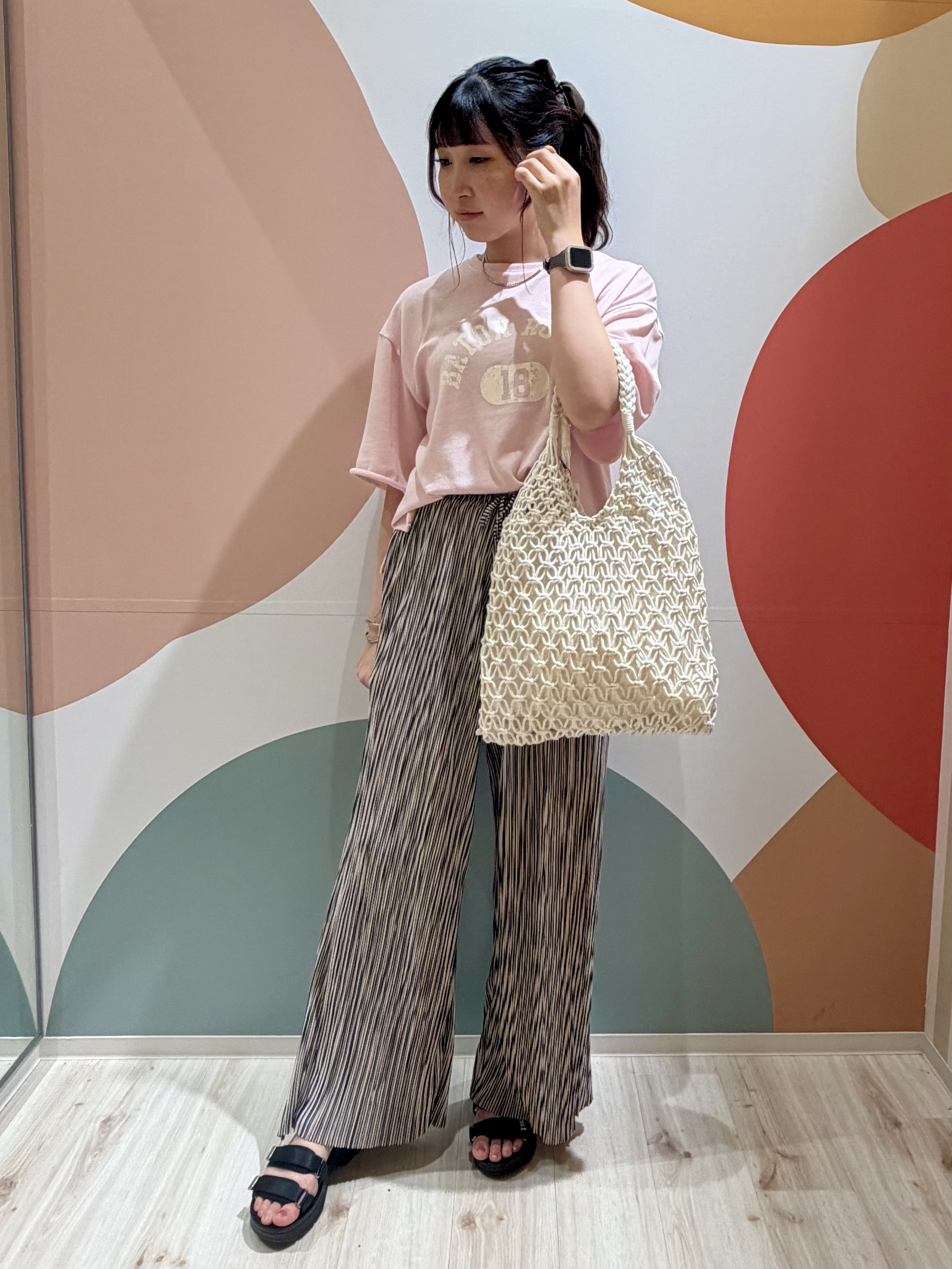 末っ子さんの「SHOO･LA･RUE｜【S-LL】大人のシアー感 風合い楽しむバンドカラーシャツ」を使ったコーディネート