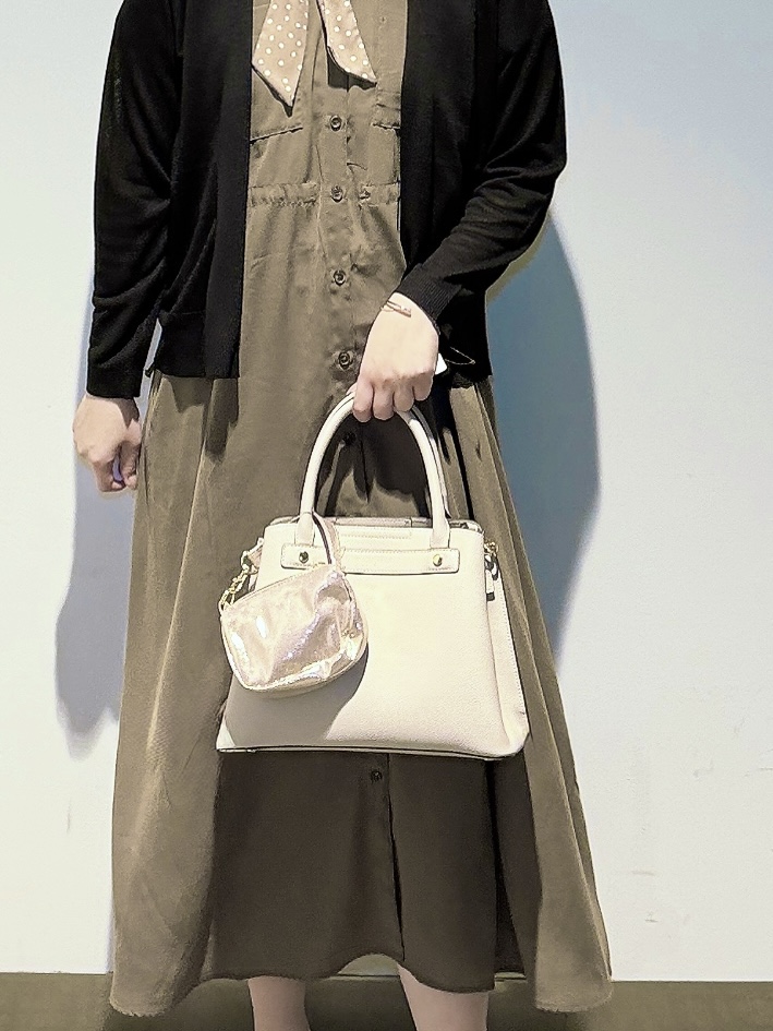 みーさんの「grove｜高評価！【接触冷感／UVカットetc】ベーシックショートカーディガン」を使ったコーディネート