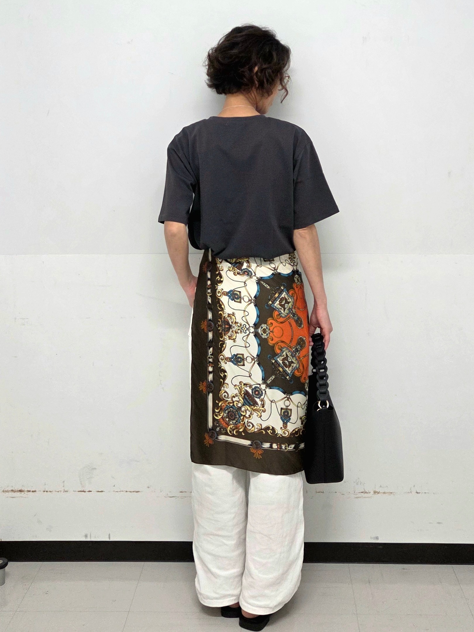 くまみさんの「OPAQUE.CLIP｜ロゴプリントアソートTシャツ【洗濯機OK】」を使ったコーディネート