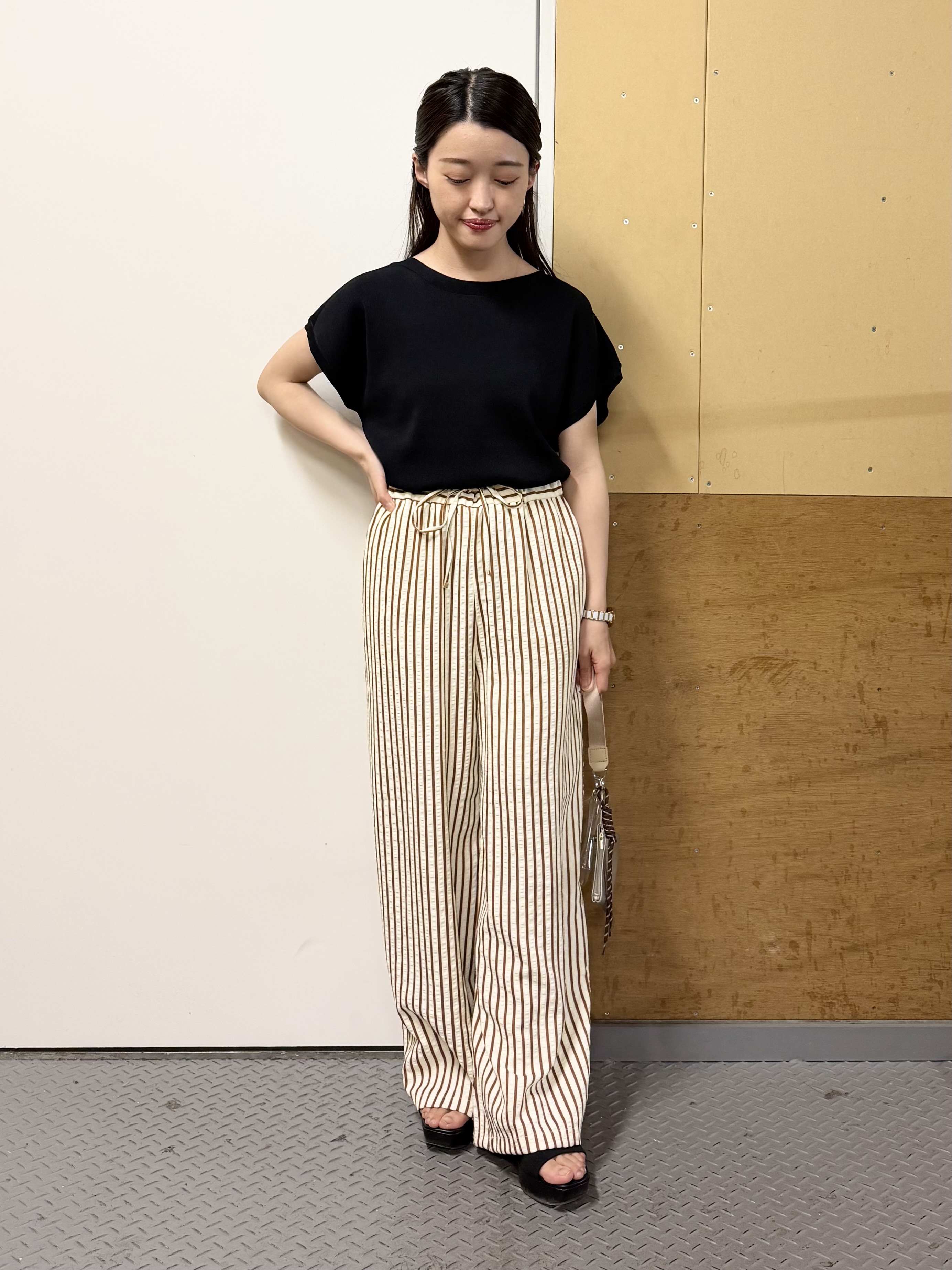 sahoさんの「THE SHOP TK｜【S-XL/ひんやりタッチ】多機能フレンチスリーブニット 洗濯機OK/UVケア/毛玉になりにくい」を使ったコーディネート