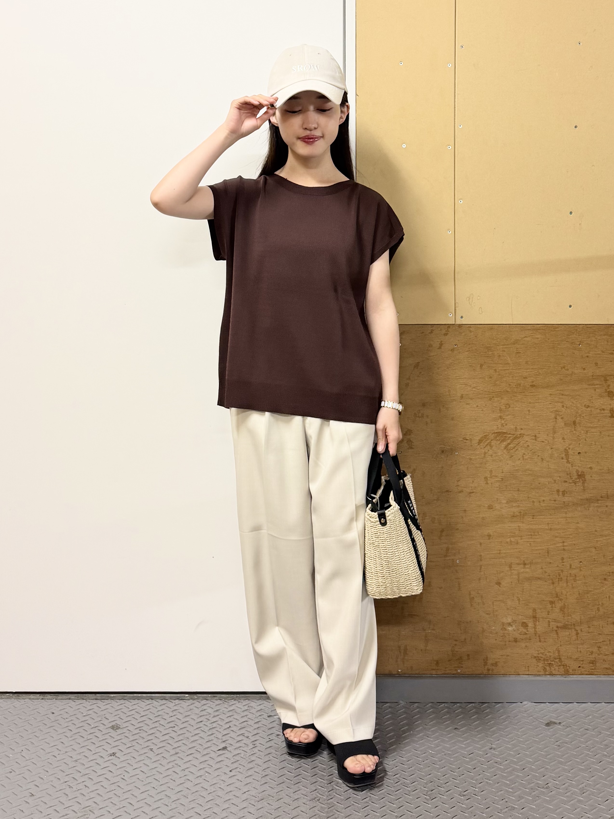 sahoさんの「THE SHOP TK｜【S-XL/ひんやりタッチ】多機能フレンチスリーブニット 洗濯機OK/UVケア/毛玉になりにくい」を使ったコーディネート