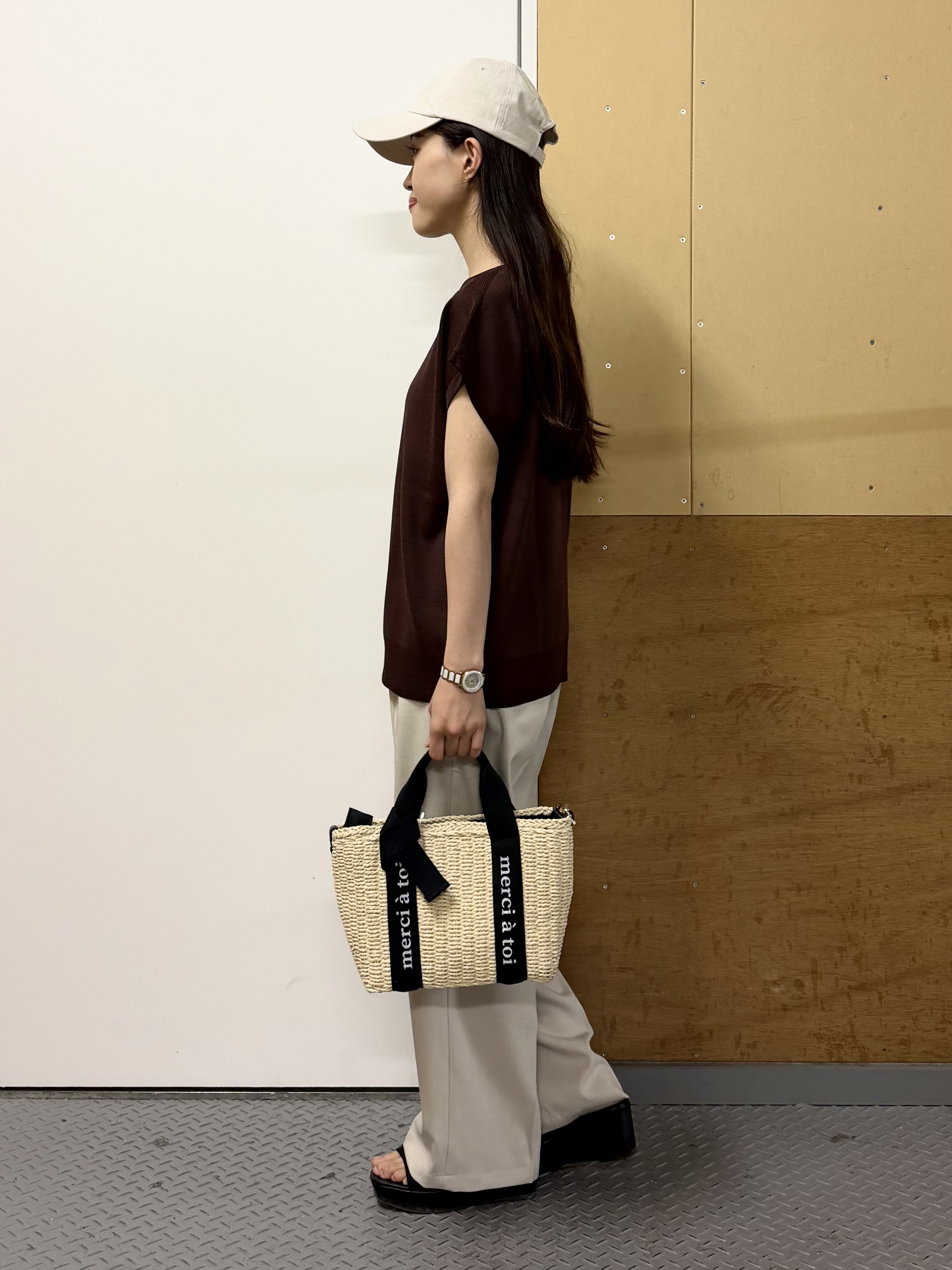 sahoさんの「THE SHOP TK｜【S-XL/ひんやりタッチ】多機能フレンチスリーブニット 洗濯機OK/UVケア/毛玉になりにくい」を使ったコーディネート