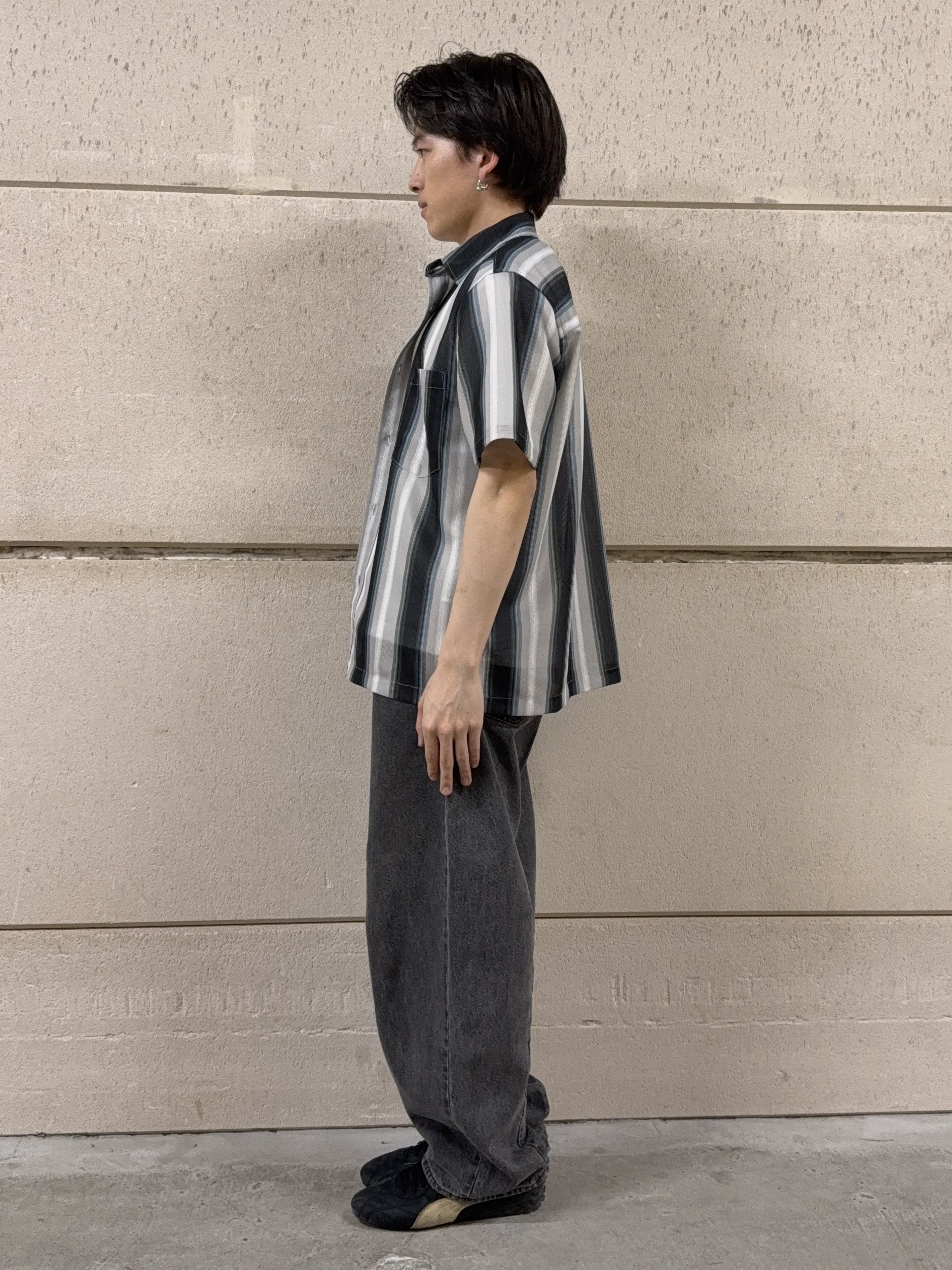 カシマさんの「THE SHOP TK｜メッシュ ストライプ半袖シャツ 洗濯機OK／通気性◎」を使ったコーディネート