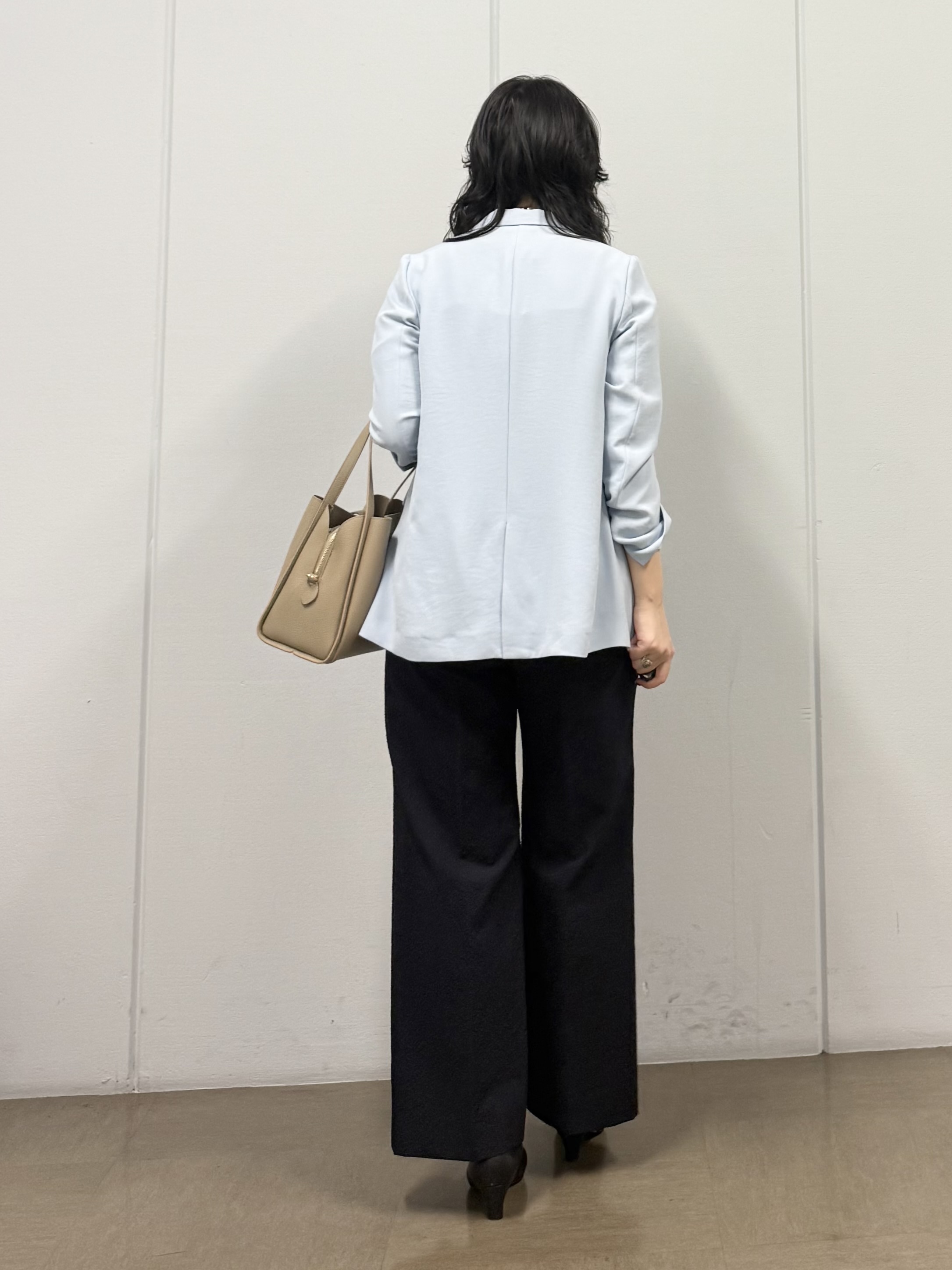mizukiさんの「INDIVI｜【着る日傘】シフォンドッキングブラウス」を使ったコーディネート